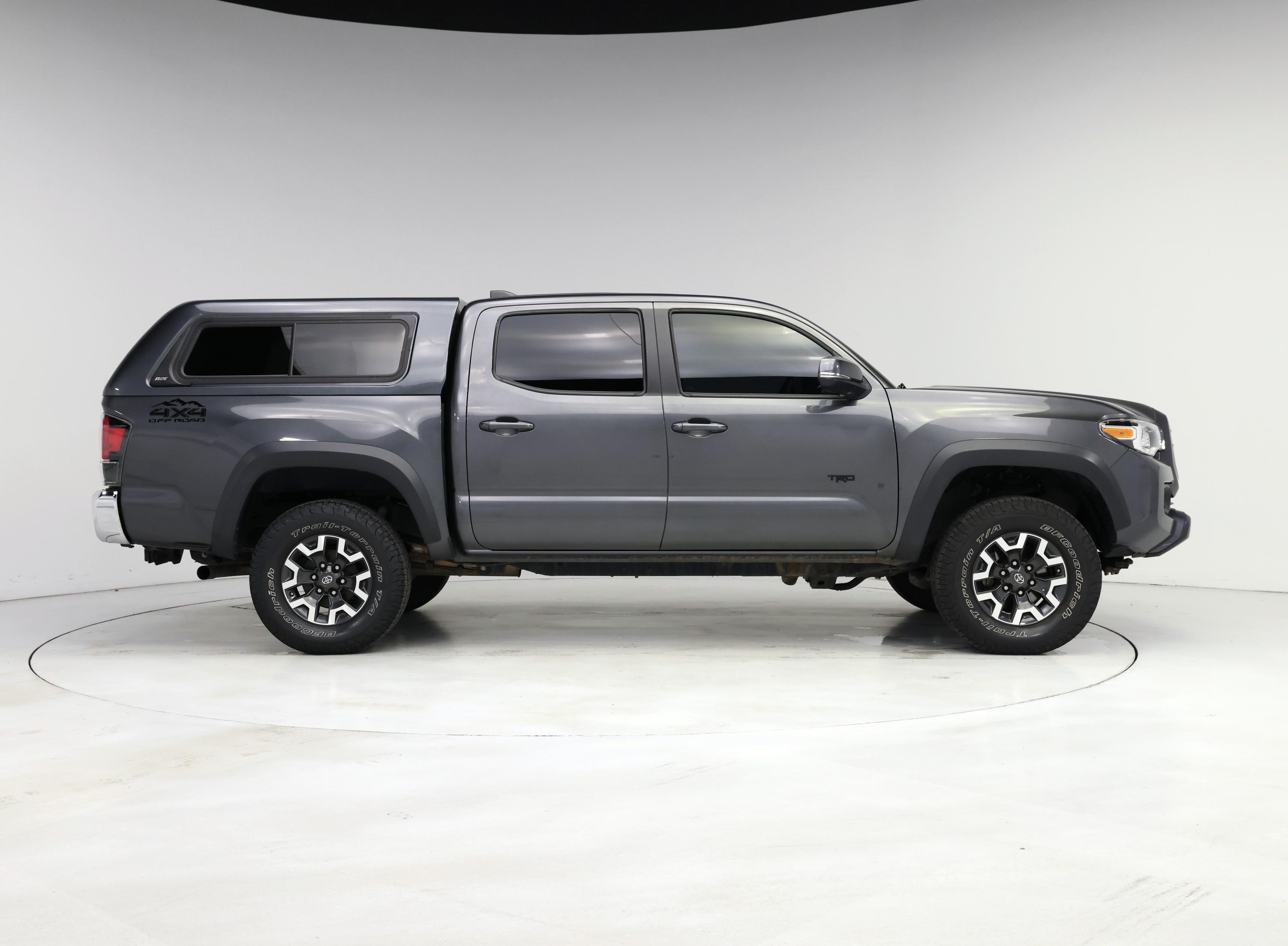 Thumbnail: 2020 Toyota Tacoma - 7