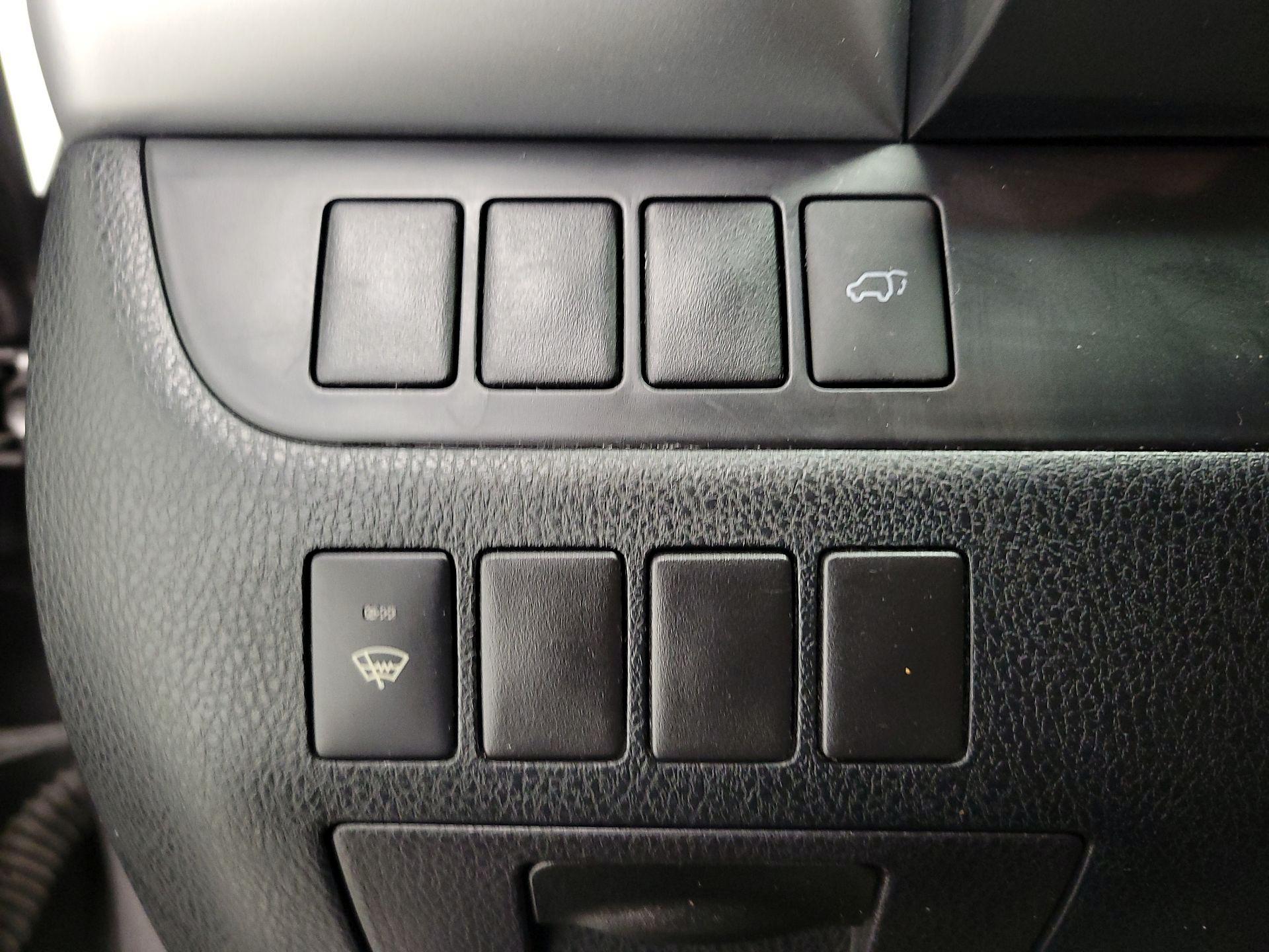 Thumbnail: 2014 Toyota Highlander - 13