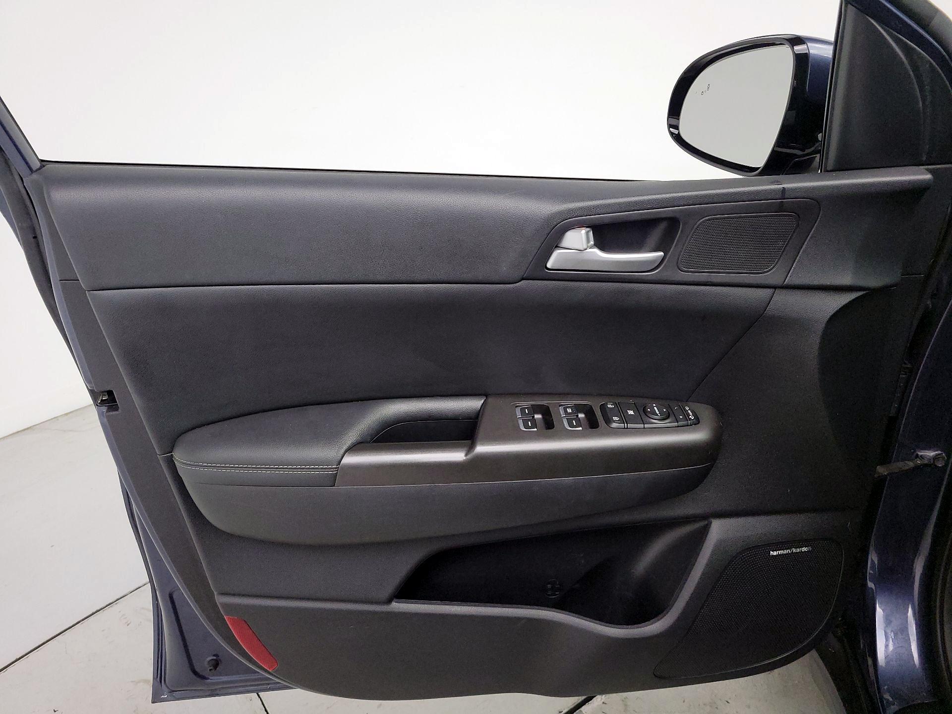 Thumbnail: 2017 Kia Sportage - 12