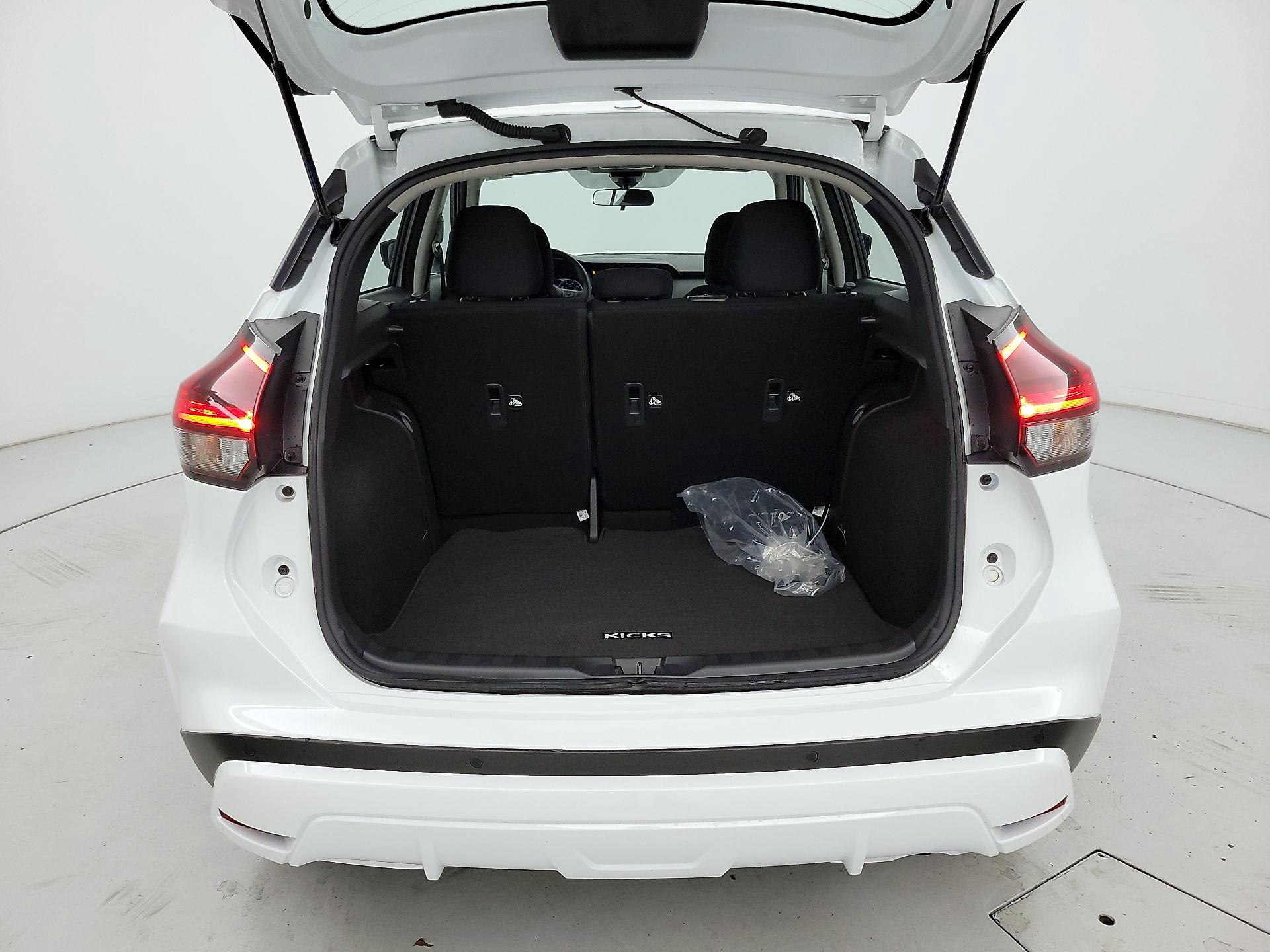 Thumbnail: 2025 Nissan Kicks - 20