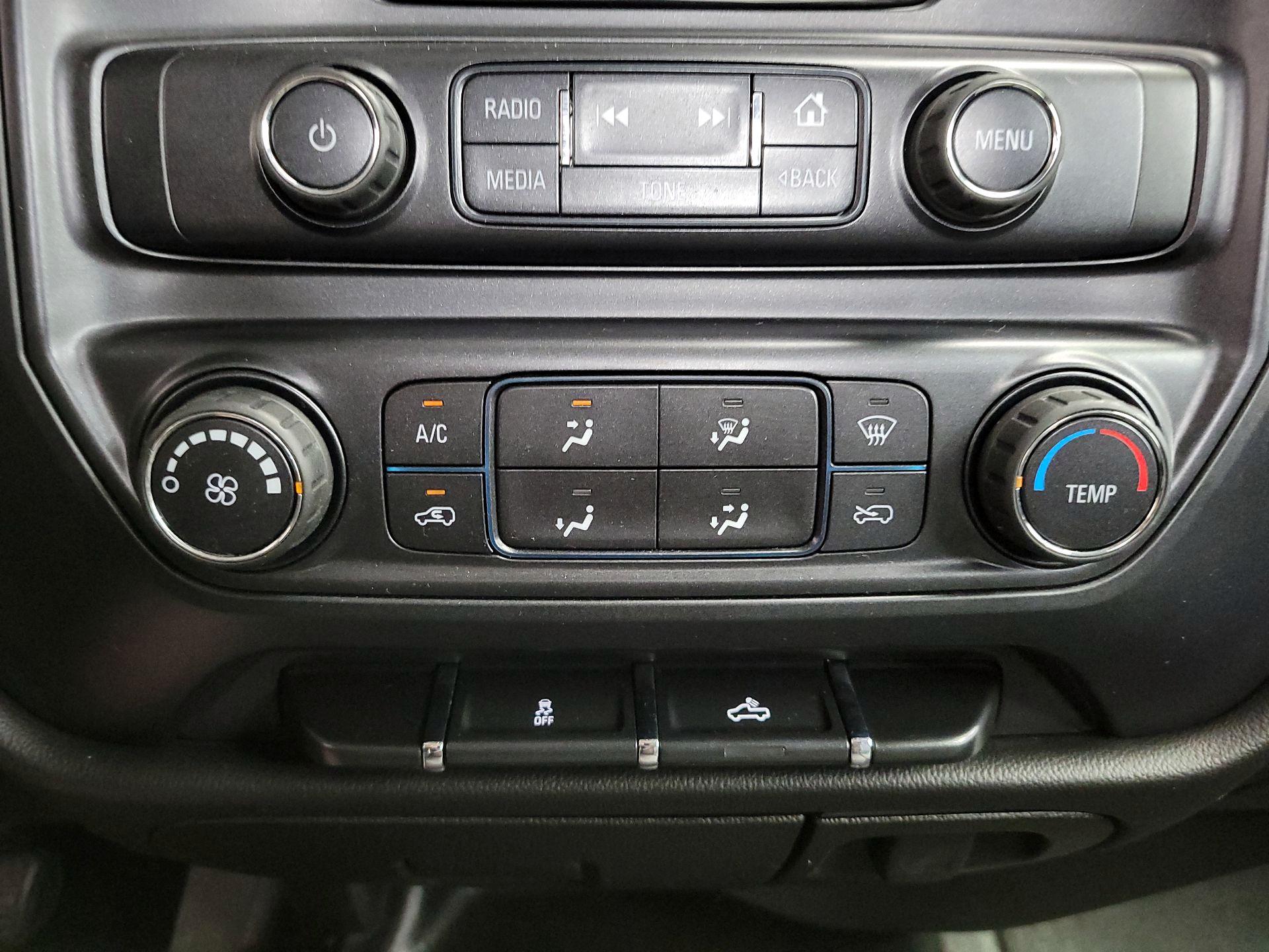 Thumbnail: 2014 Chevrolet Silverado 1500 - 15