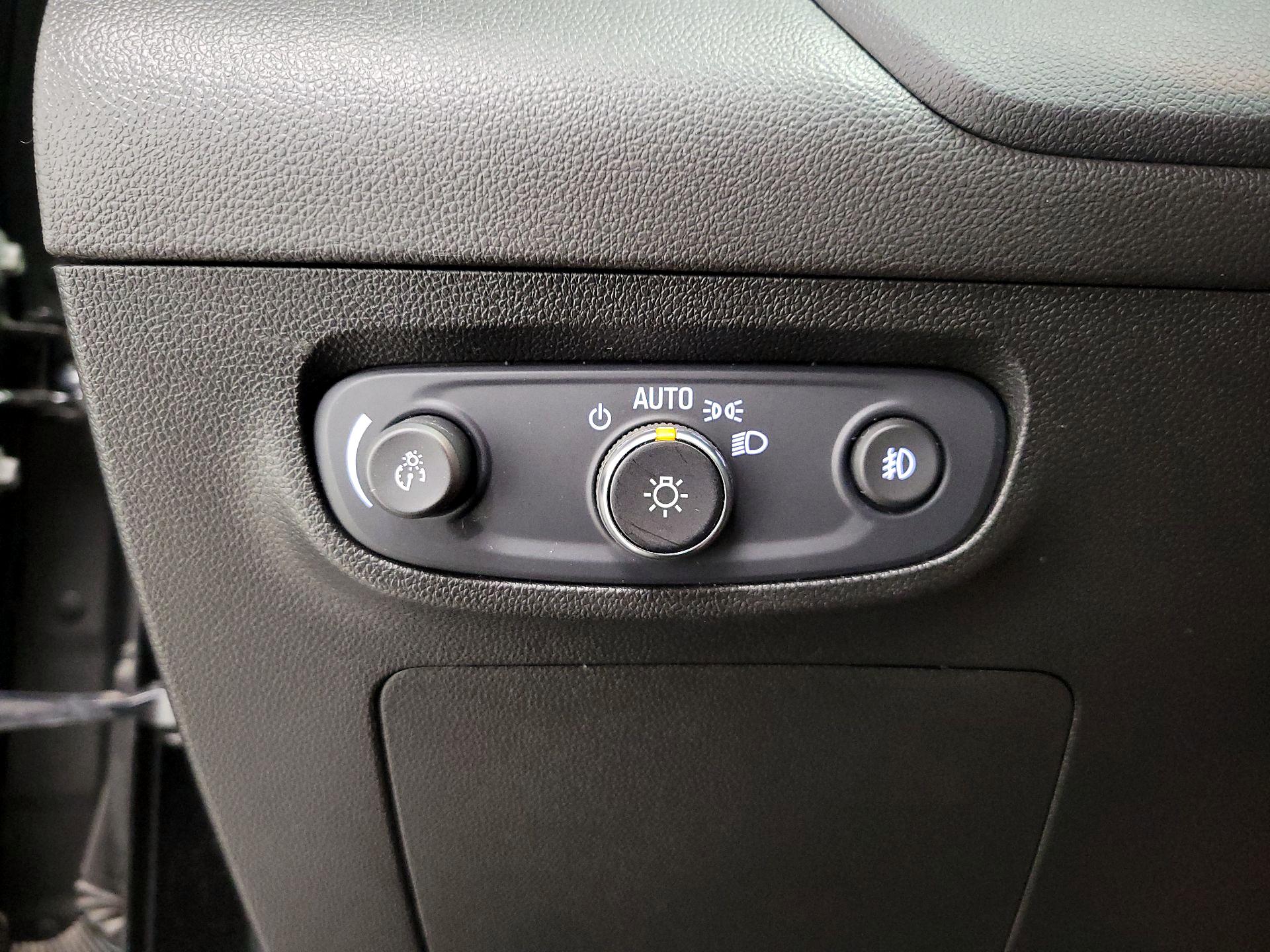Thumbnail: 2021 Buick Encore GX - 13
