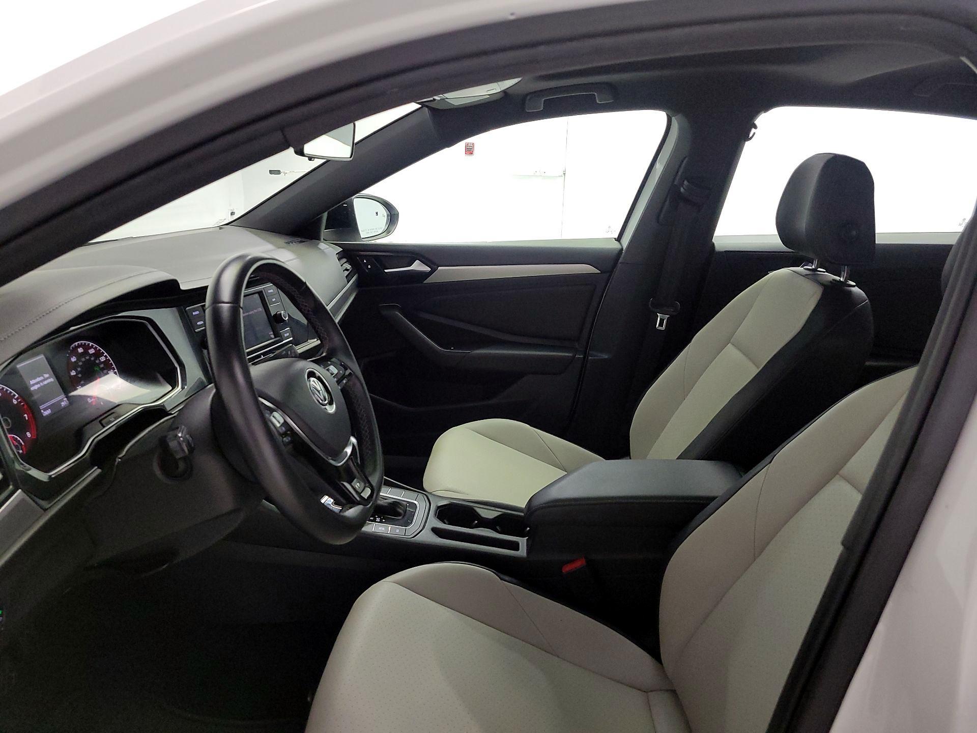 Thumbnail: 2019 Volkswagen Jetta - 11