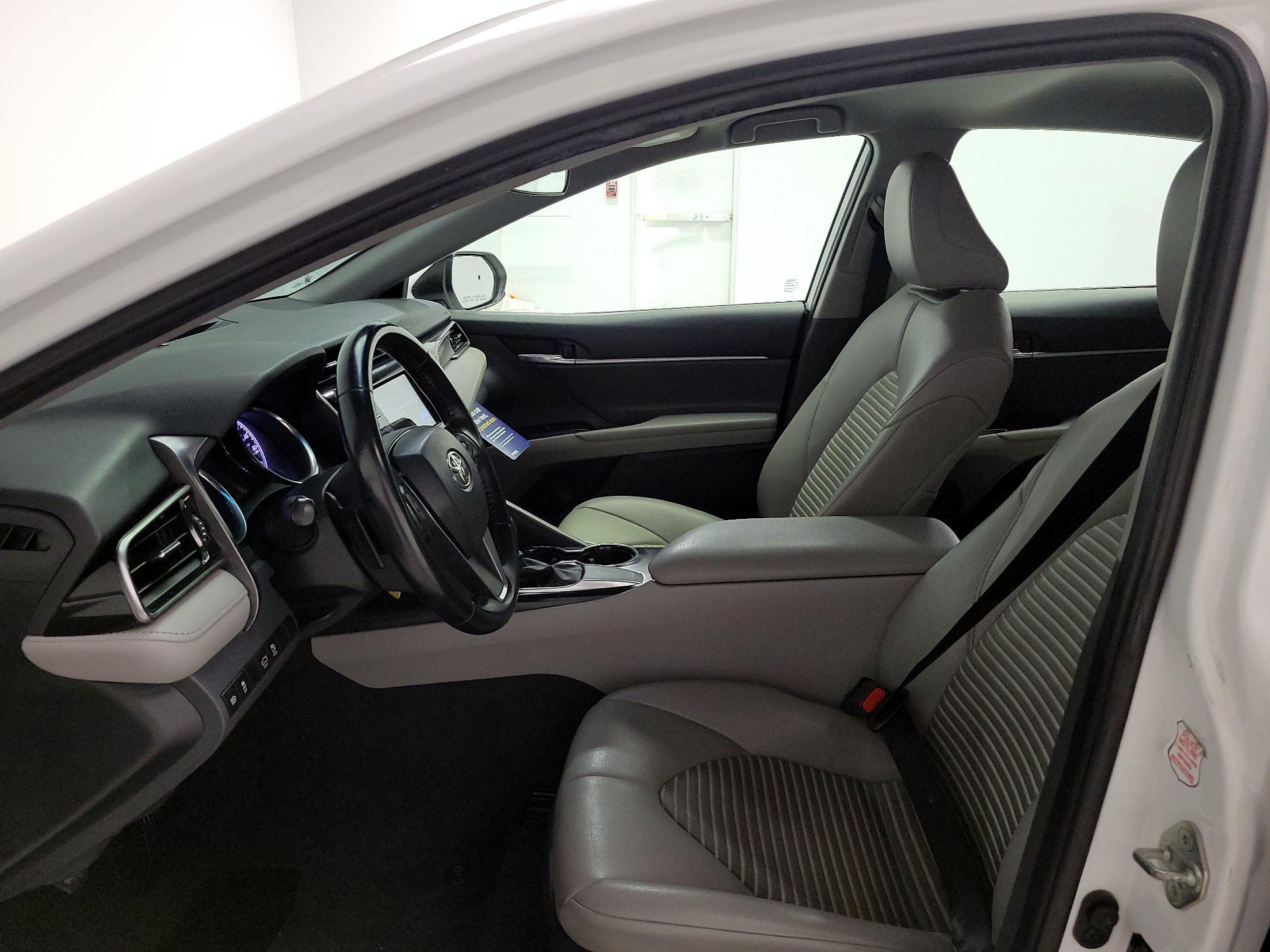 Thumbnail: 2020 Toyota Camry - 11