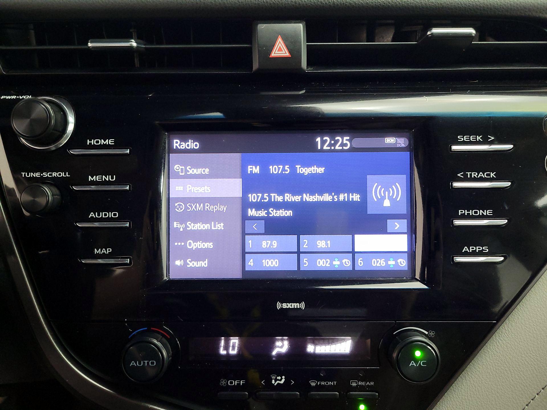 Thumbnail: 2020 Toyota Camry - 15