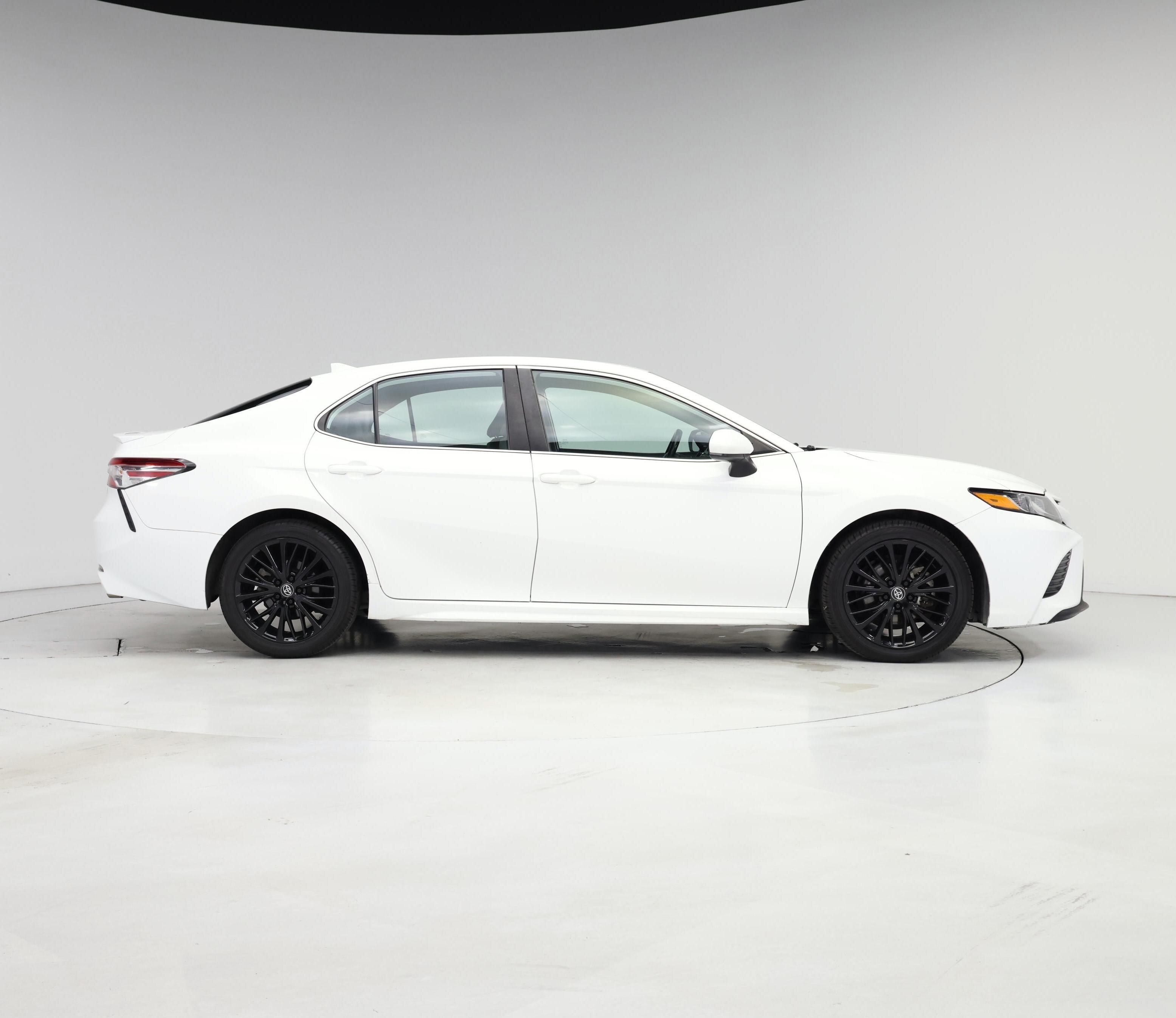 Thumbnail: 2020 Toyota Camry - 7