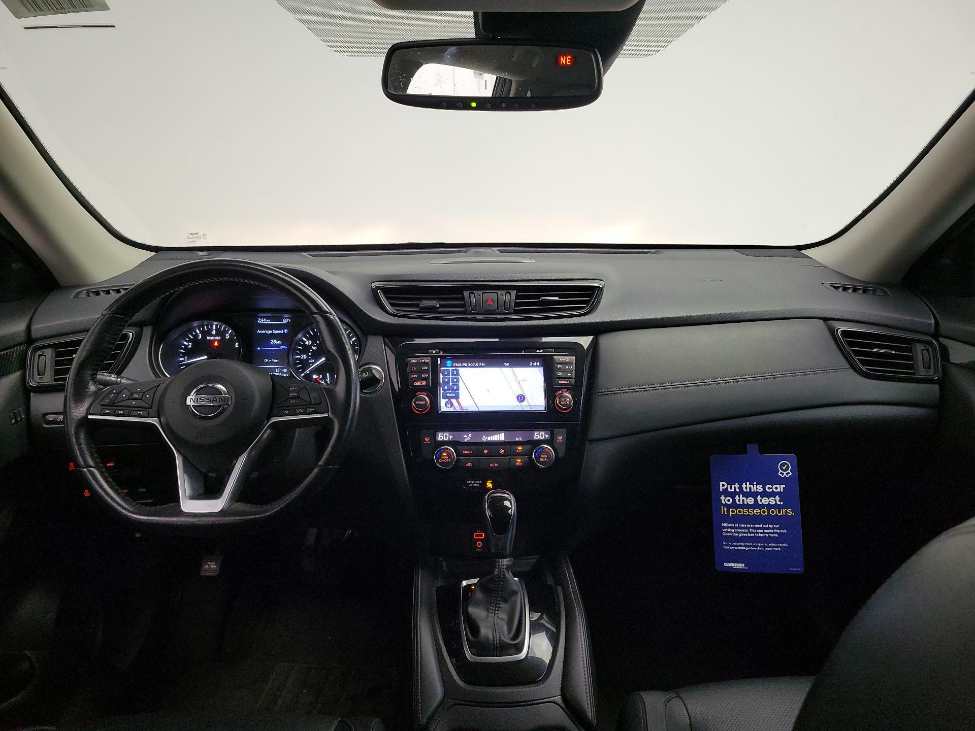 Thumbnail: 2017 Nissan Rogue - 9
