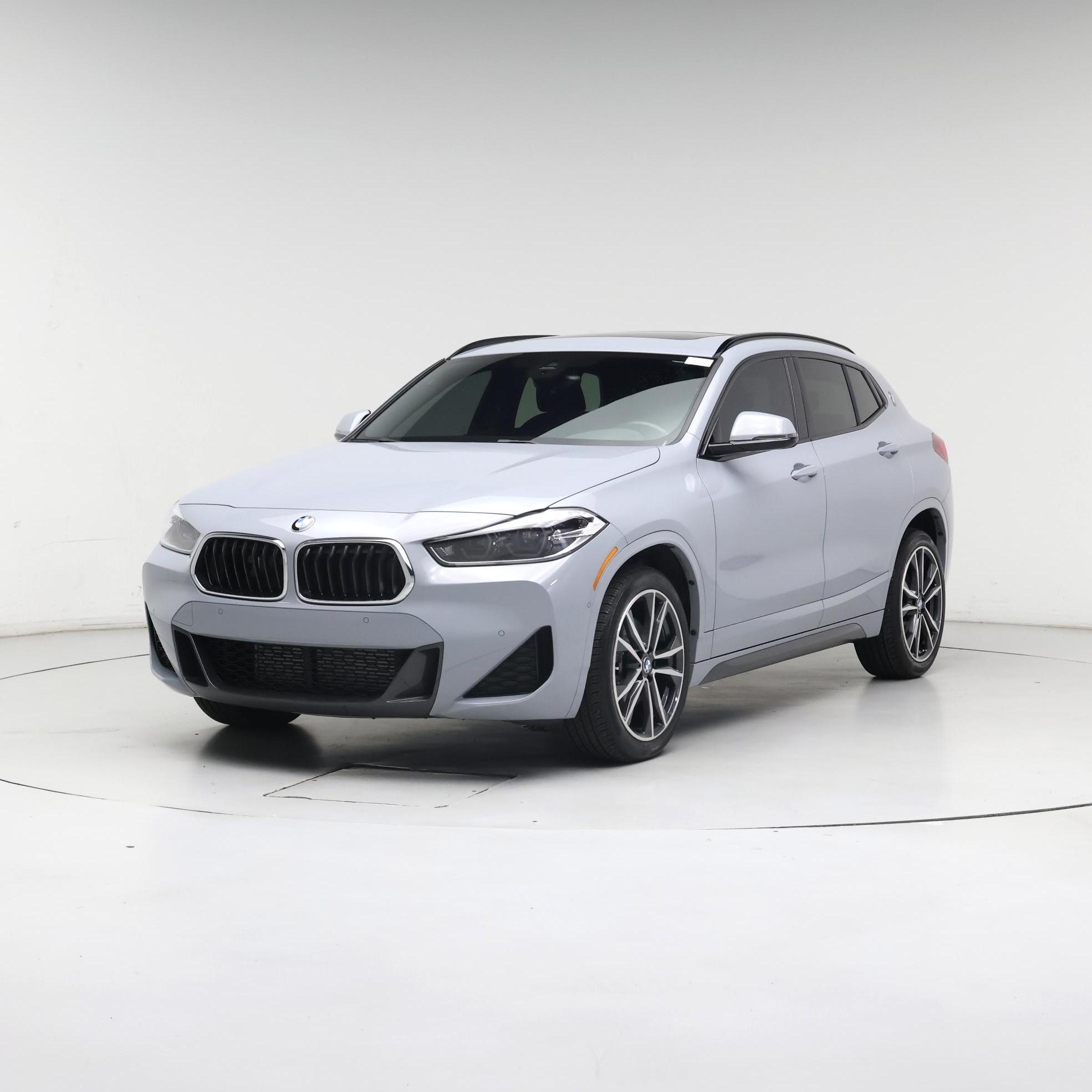 Thumbnail: 2023 BMW X2 - 4