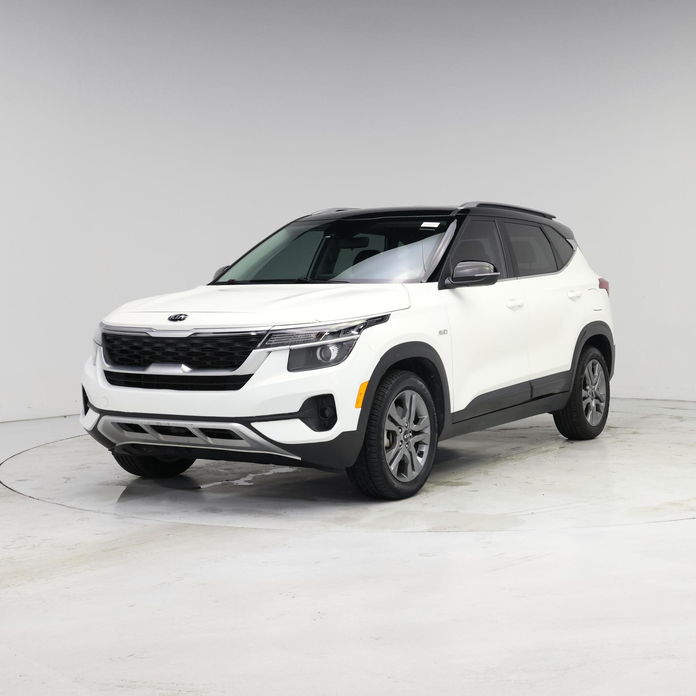 Thumbnail: 2021 Kia Seltos - 4