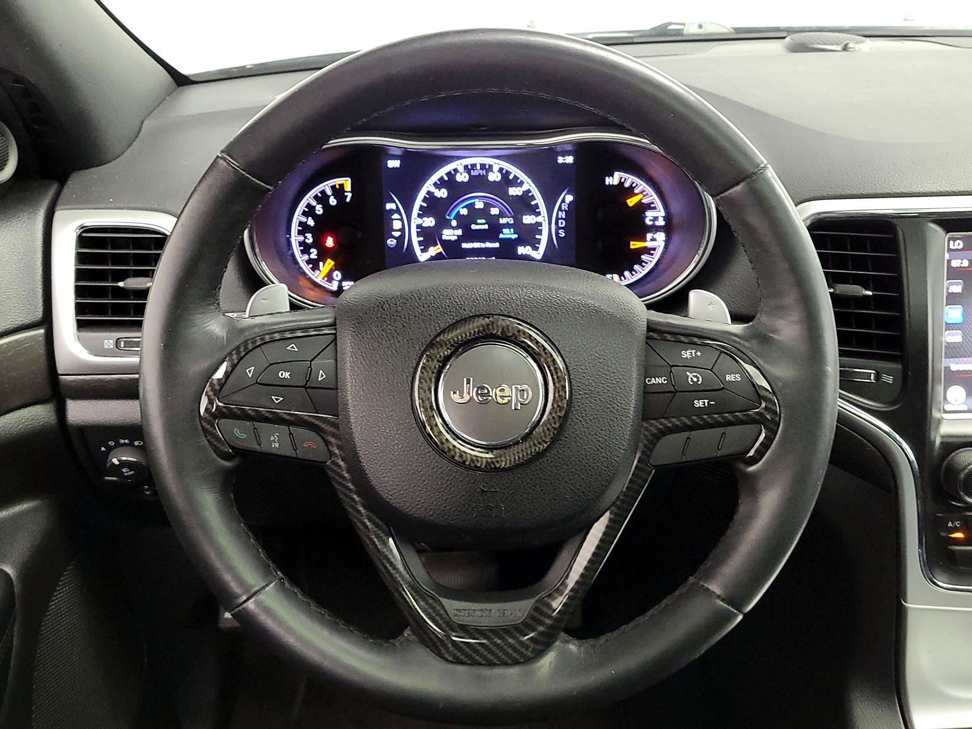 Thumbnail: 2015 Jeep Grand Cherokee - 10