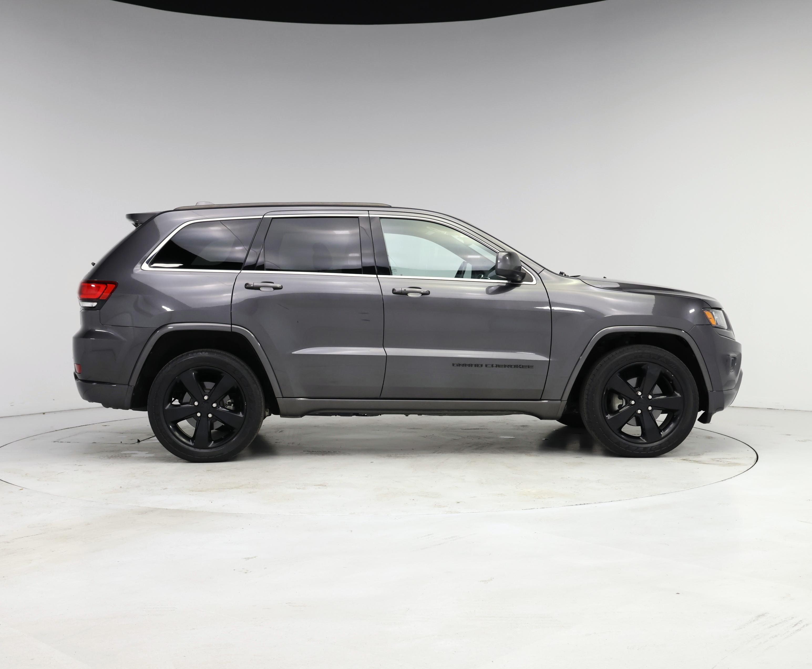 Thumbnail: 2015 Jeep Grand Cherokee - 7