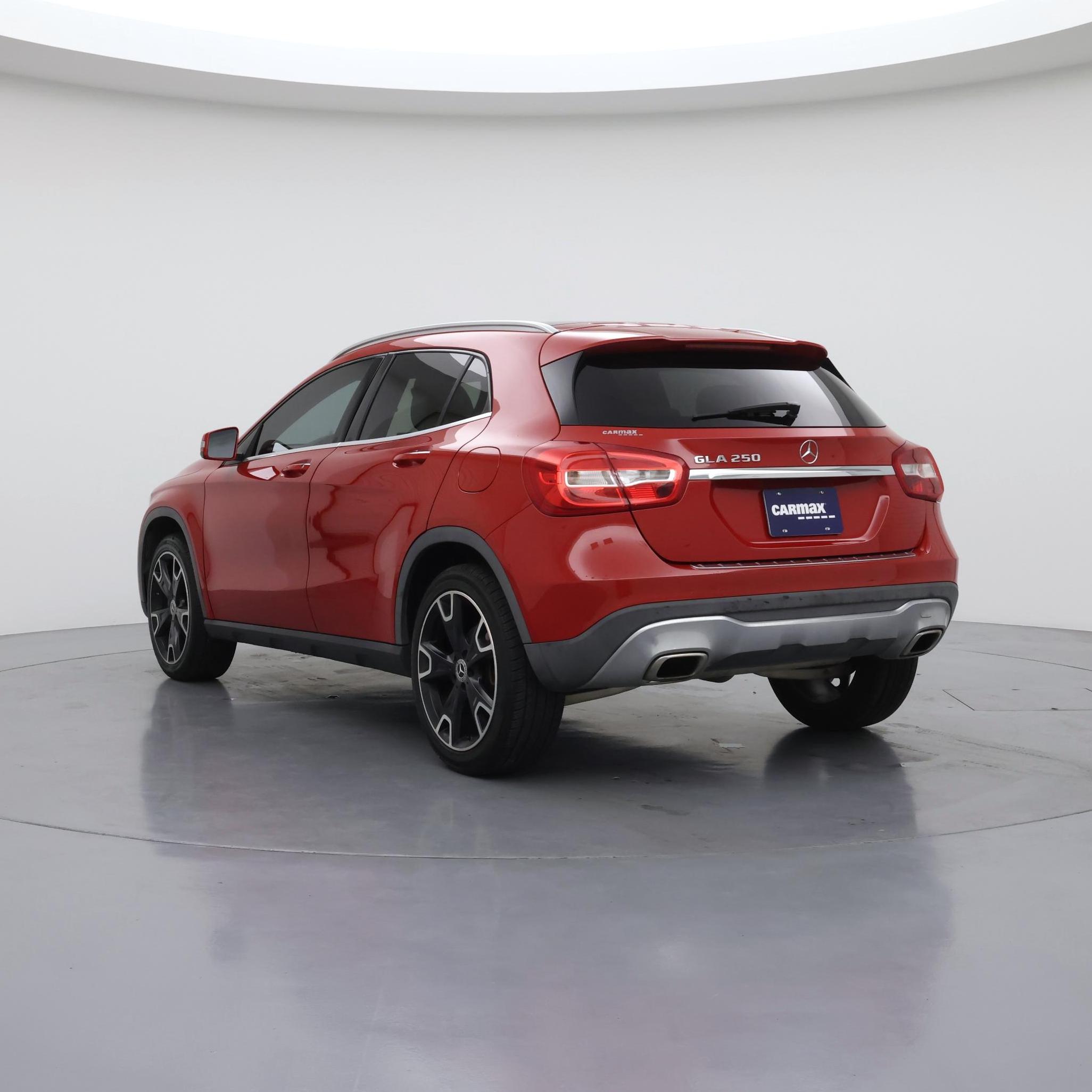 Thumbnail: 2018 Mercedes-Benz GLA - 2