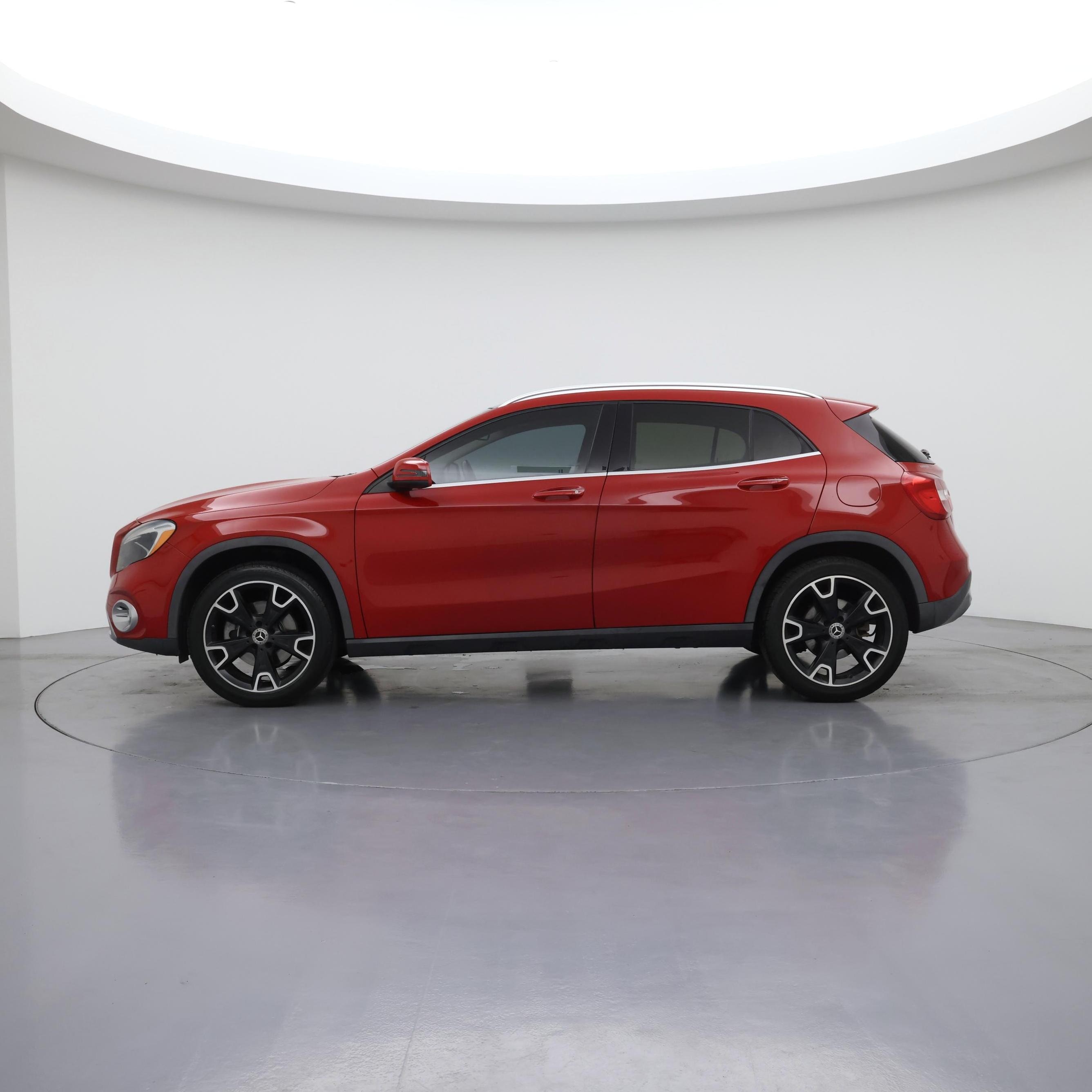 Thumbnail: 2018 Mercedes-Benz GLA - 3