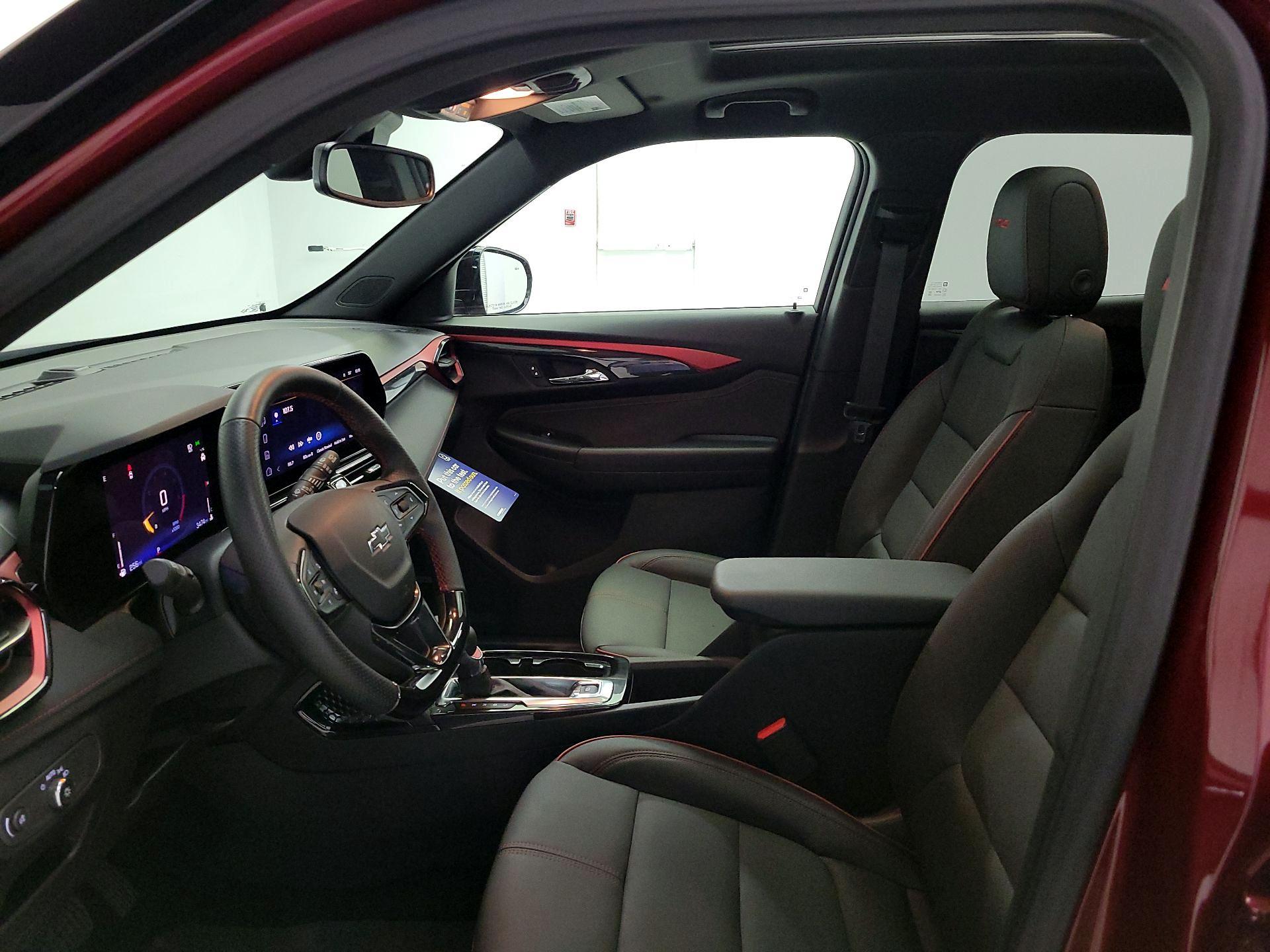 Thumbnail: 2025 Chevrolet TrailBlazer - 11