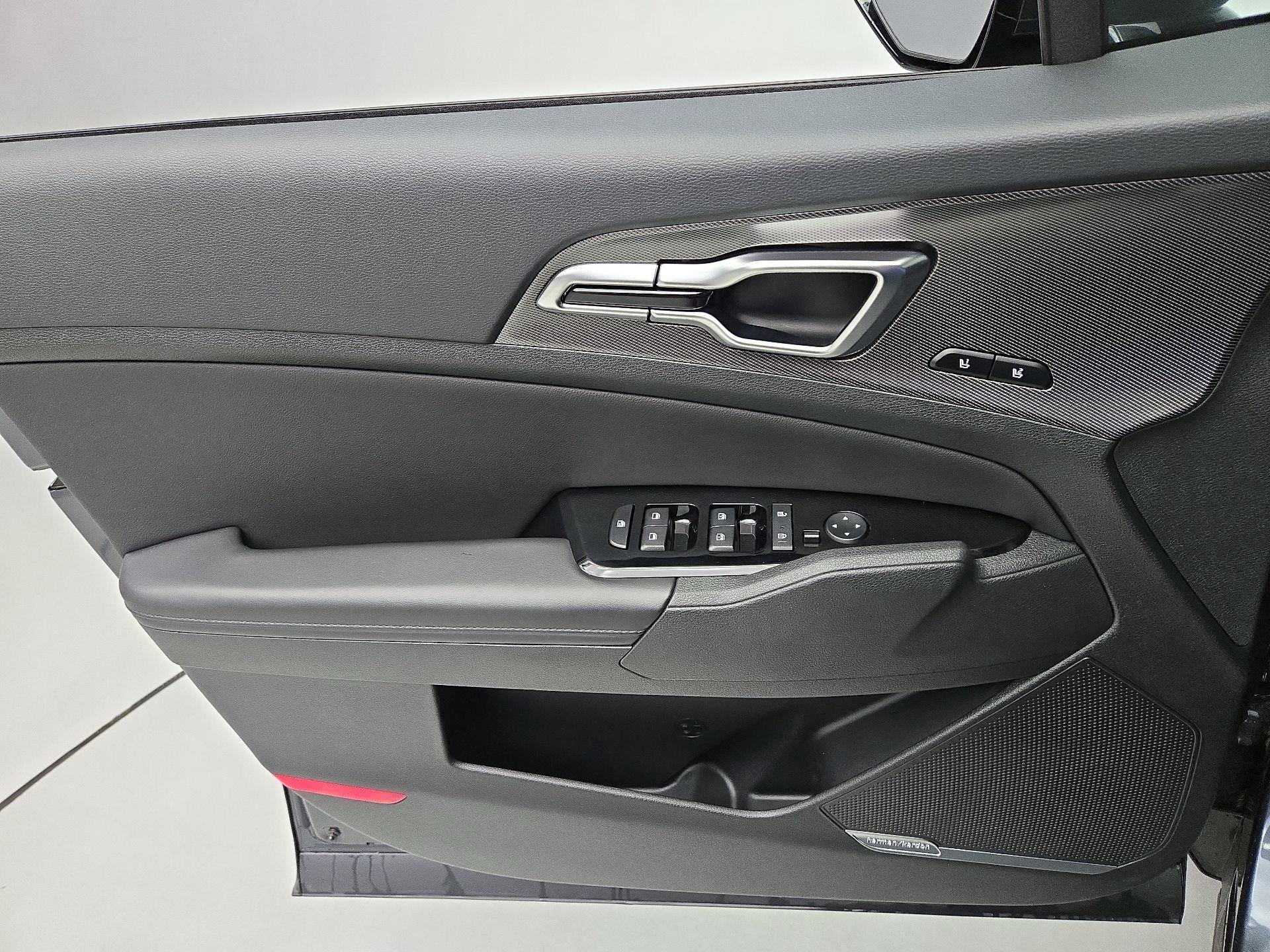 Thumbnail: 2024 Kia Sportage - 12