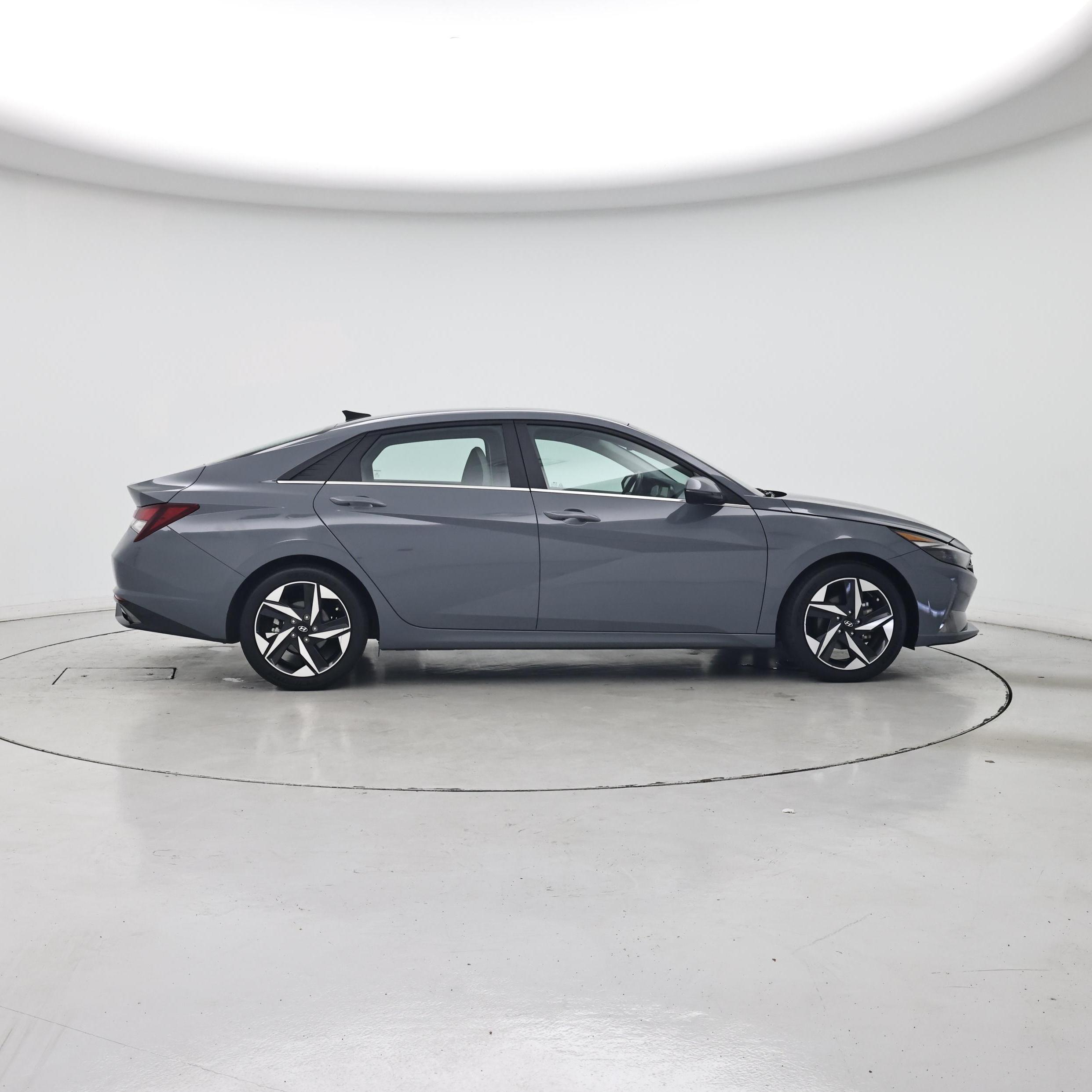Thumbnail: 2022 Hyundai Elantra - 7