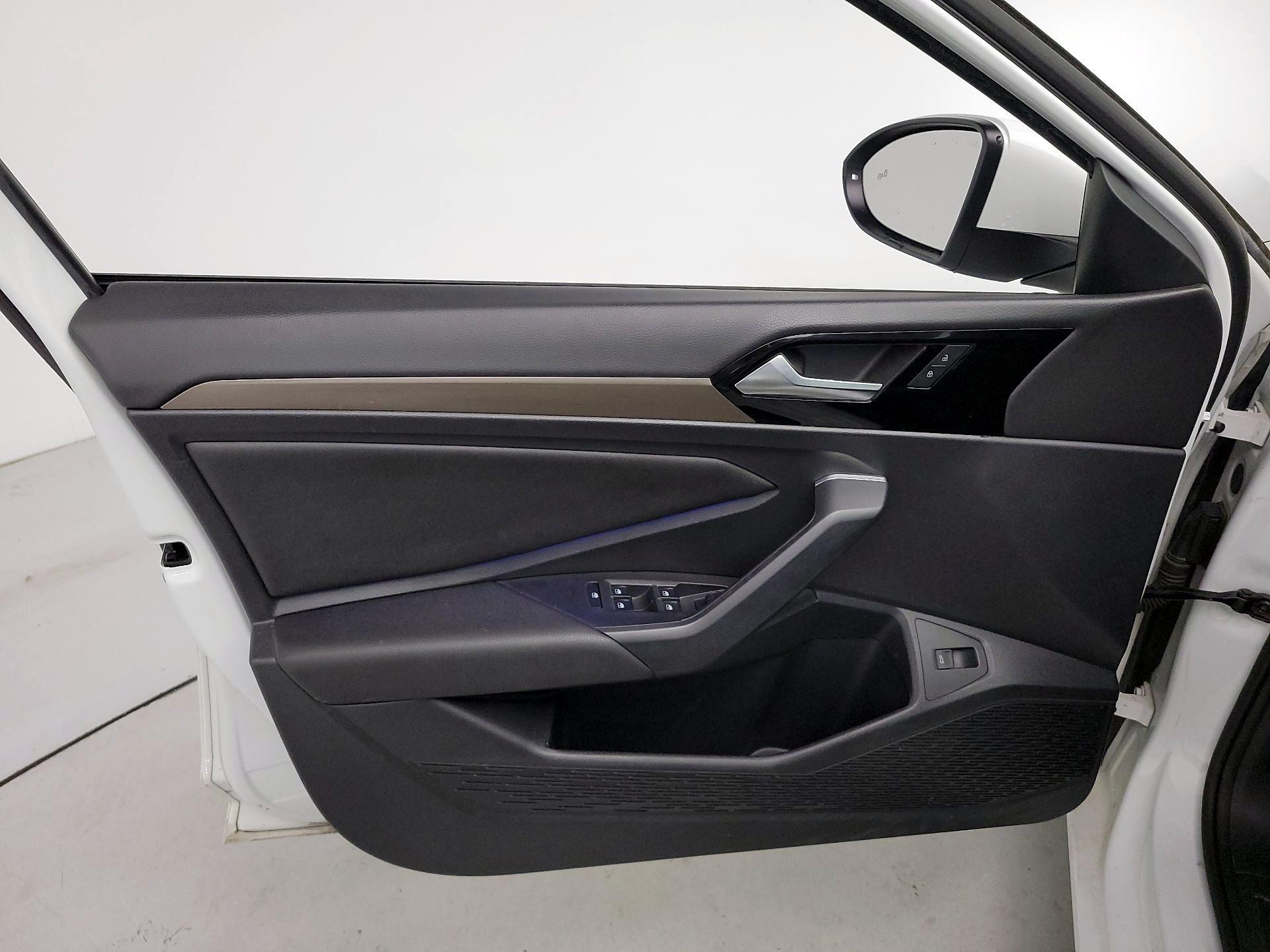 Thumbnail: 2020 Volkswagen Jetta - 12
