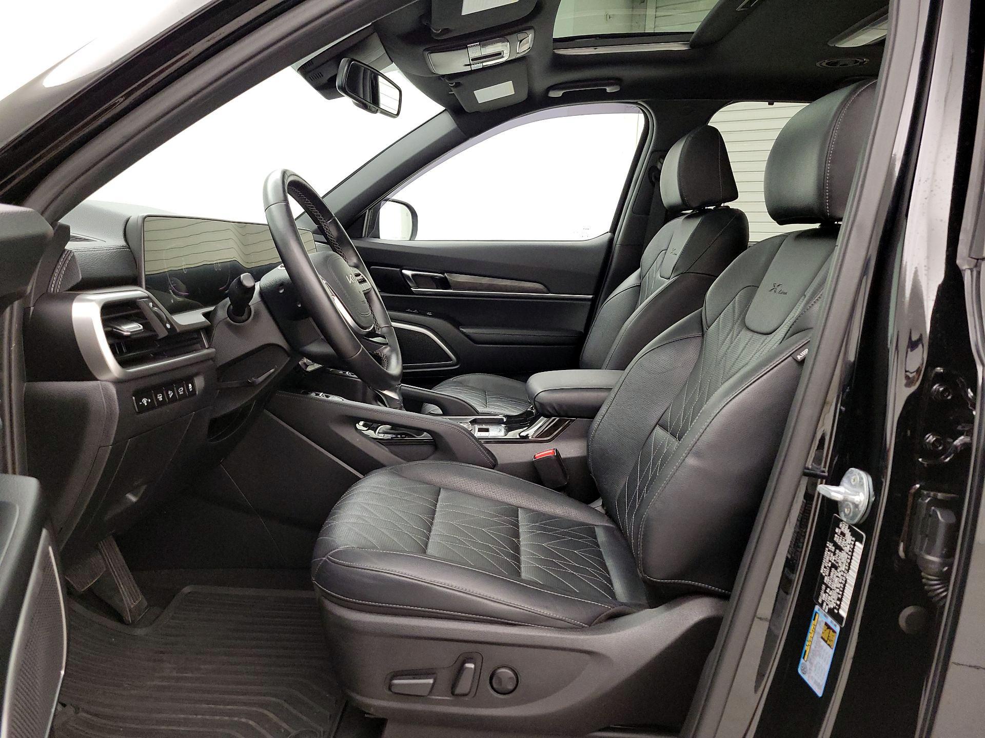 Thumbnail: 2023 Kia Telluride - 11