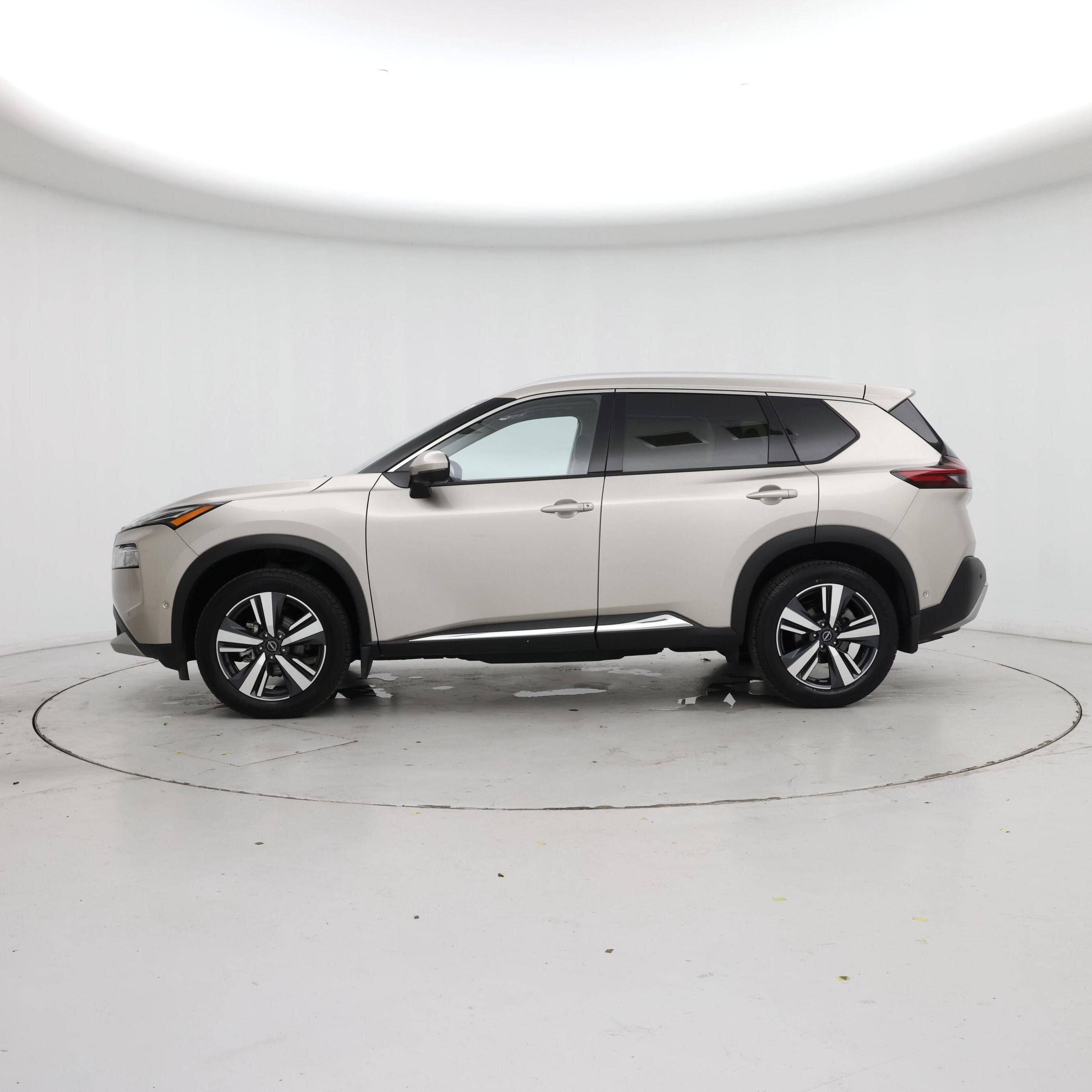 Thumbnail: 2023 Nissan Rogue - 3
