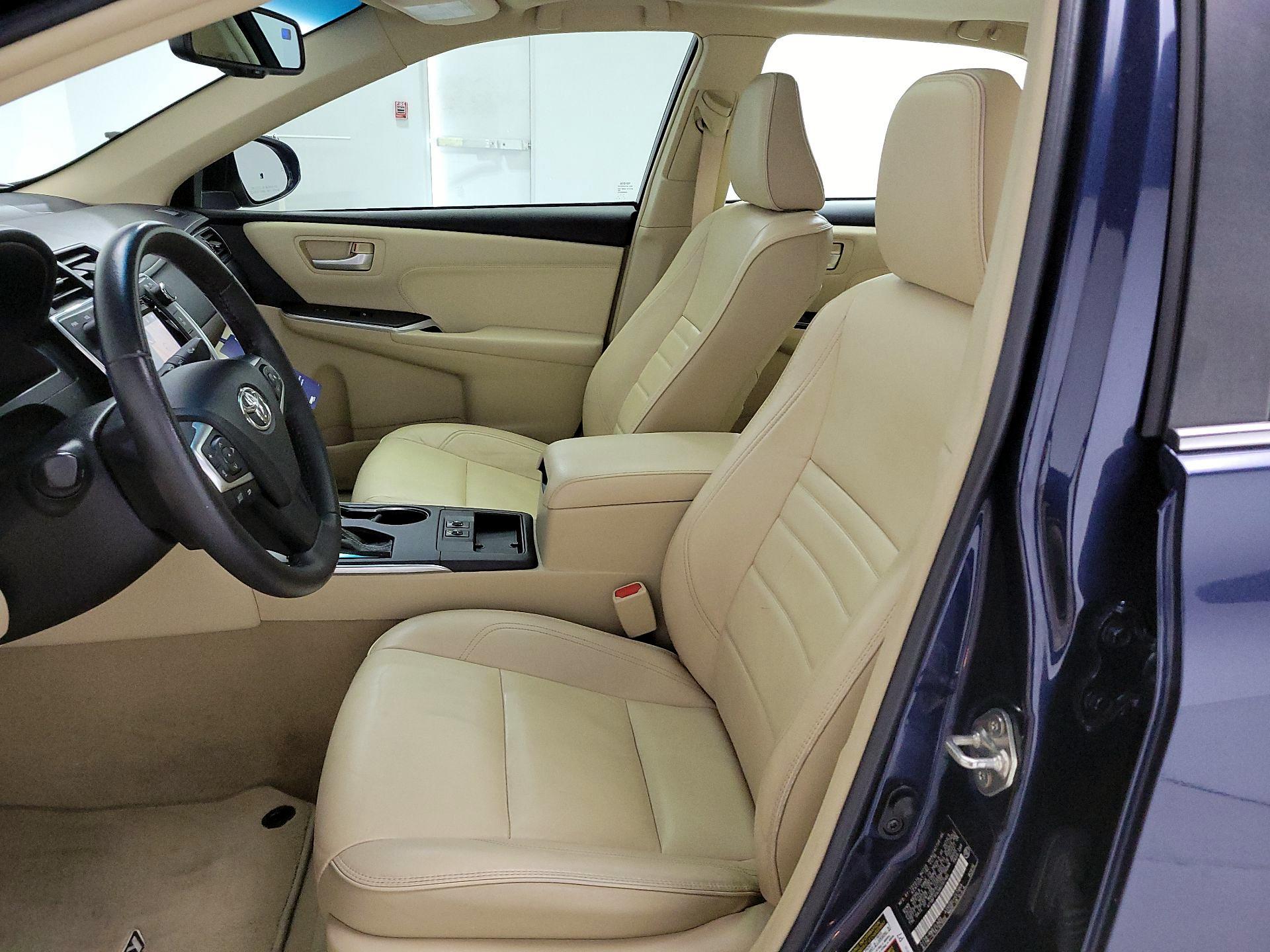 Thumbnail: 2017 Toyota Camry - 11