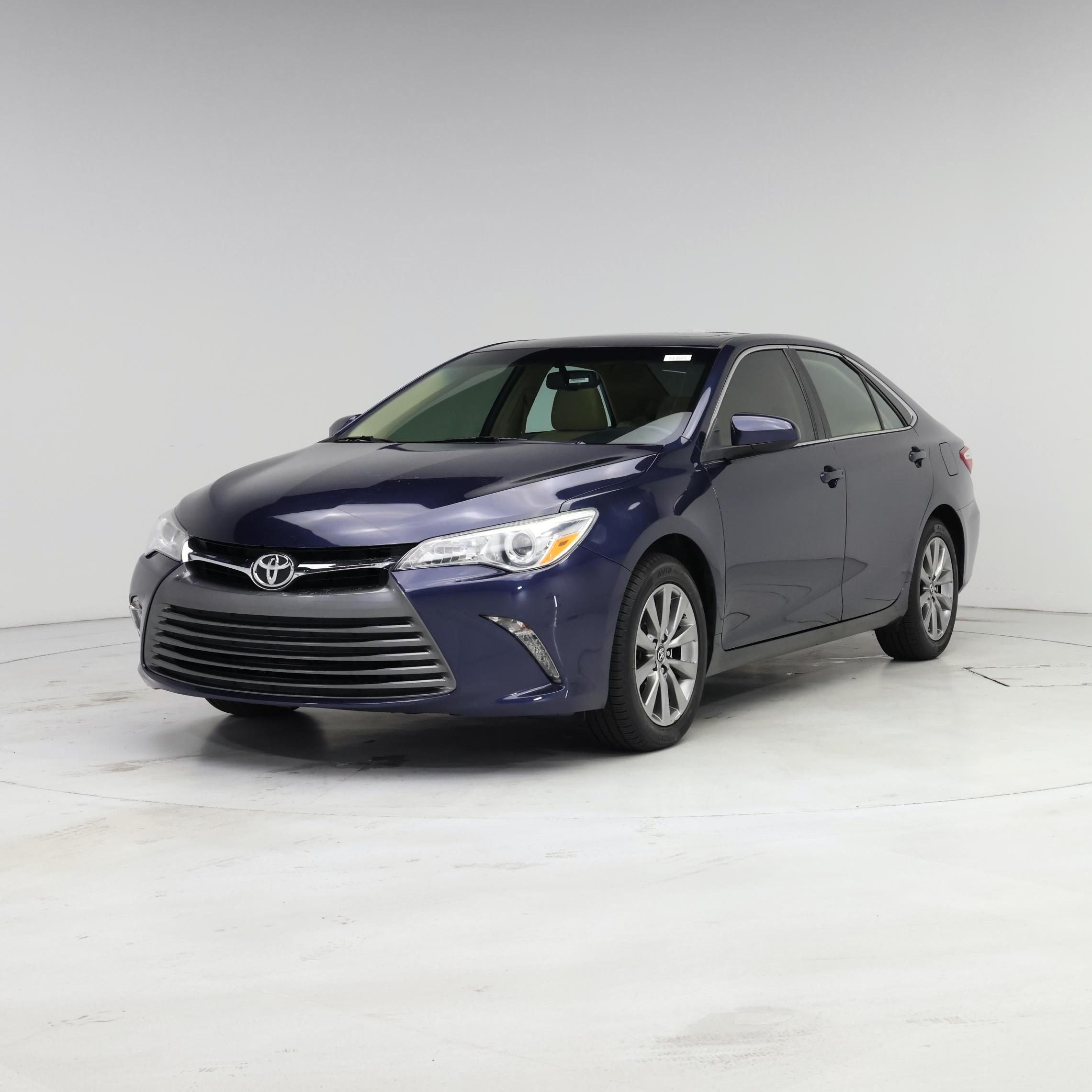 Thumbnail: 2017 Toyota Camry - 4