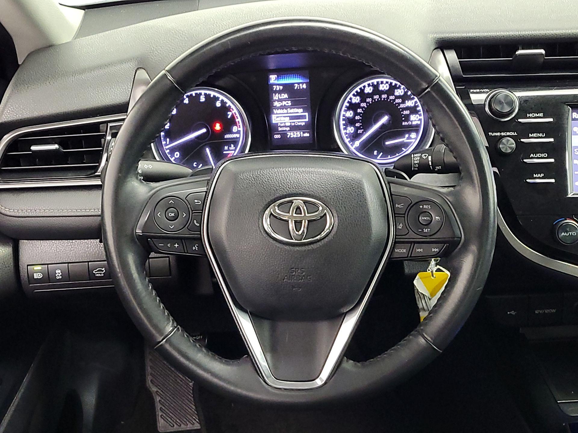 Thumbnail: 2020 Toyota Camry - 10