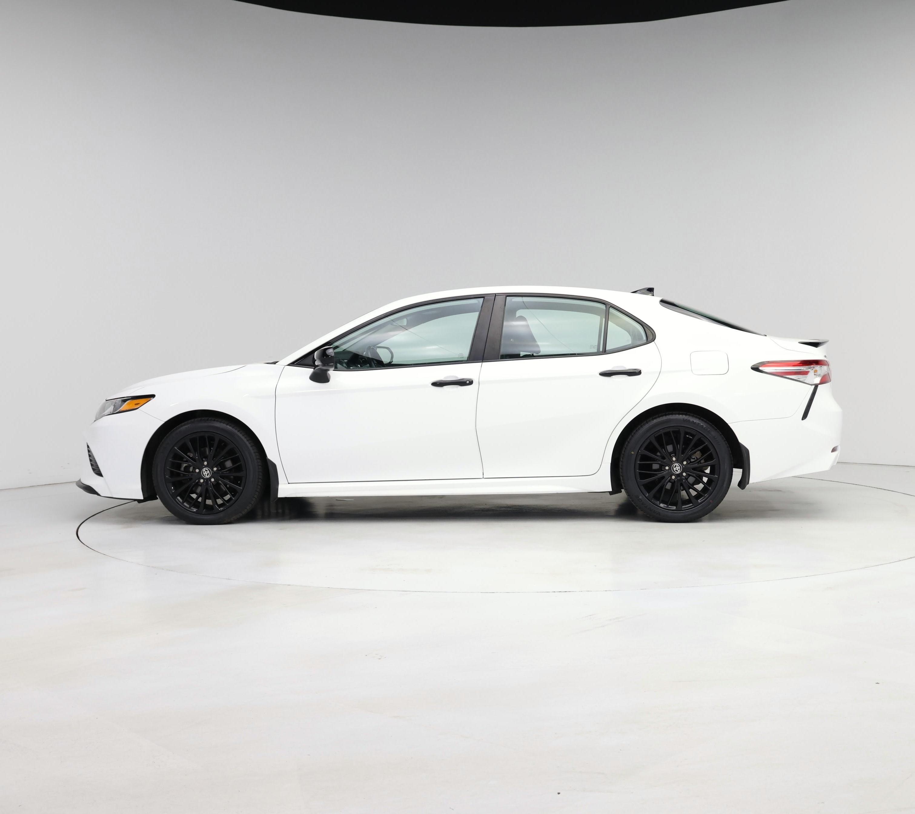 Thumbnail: 2020 Toyota Camry - 3