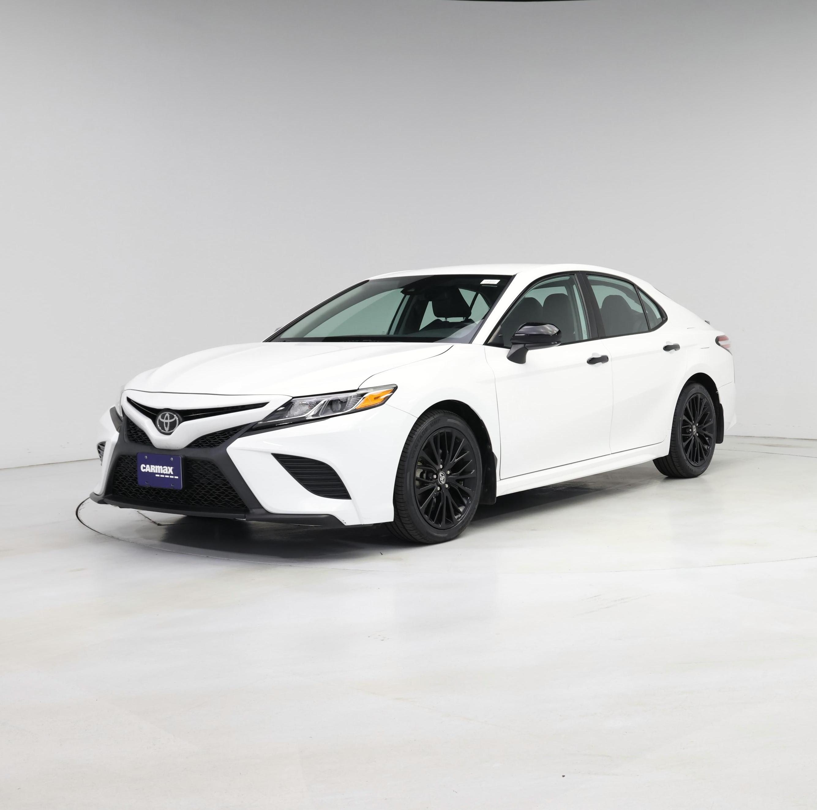 Thumbnail: 2020 Toyota Camry - 4