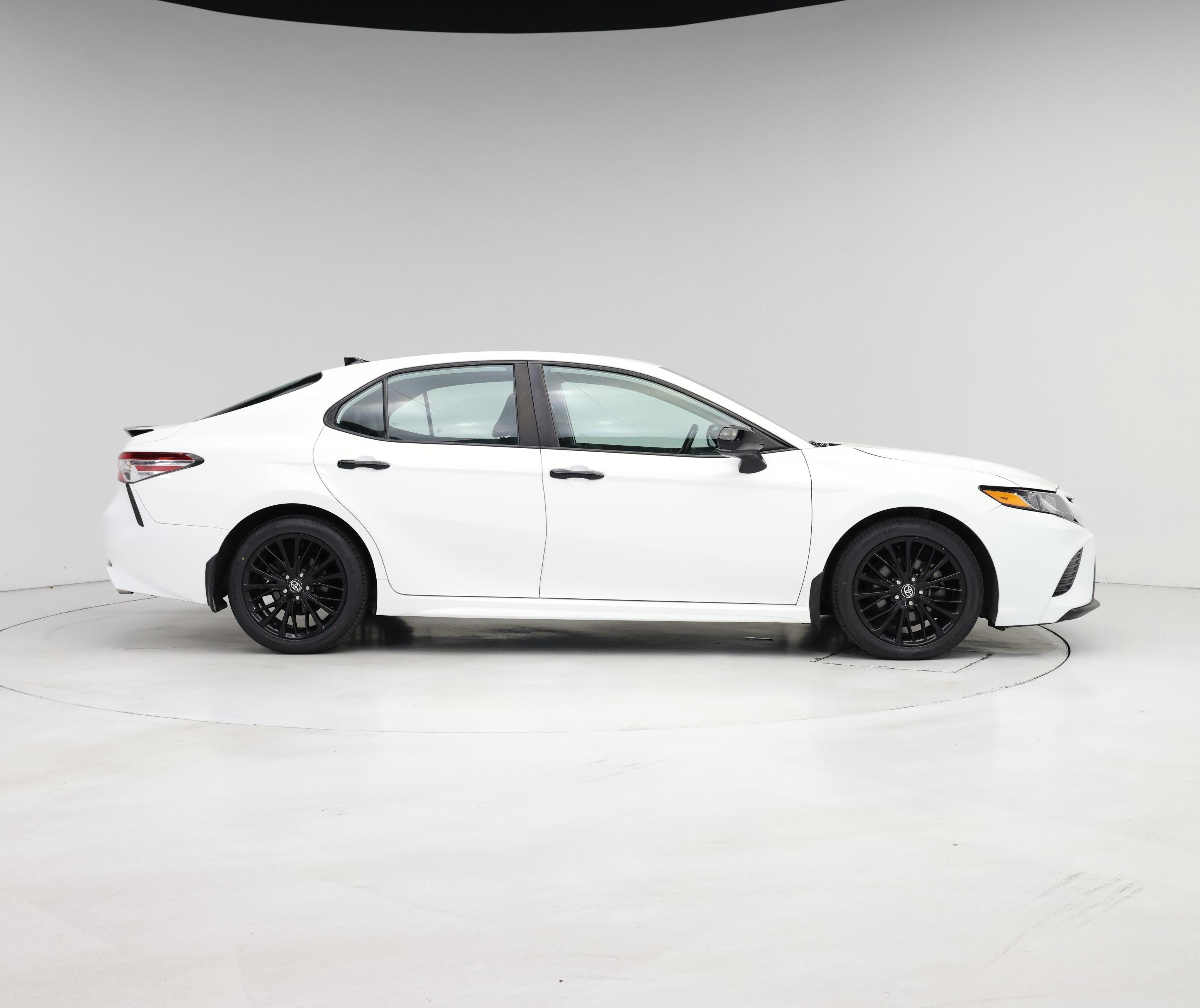 Thumbnail: 2020 Toyota Camry - 7