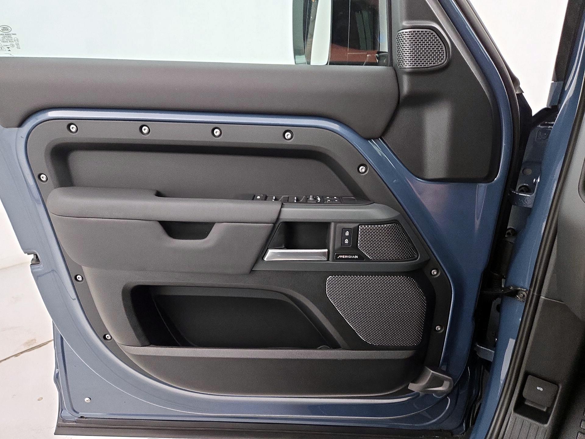 Thumbnail: 2024 Land Rover Defender - 12