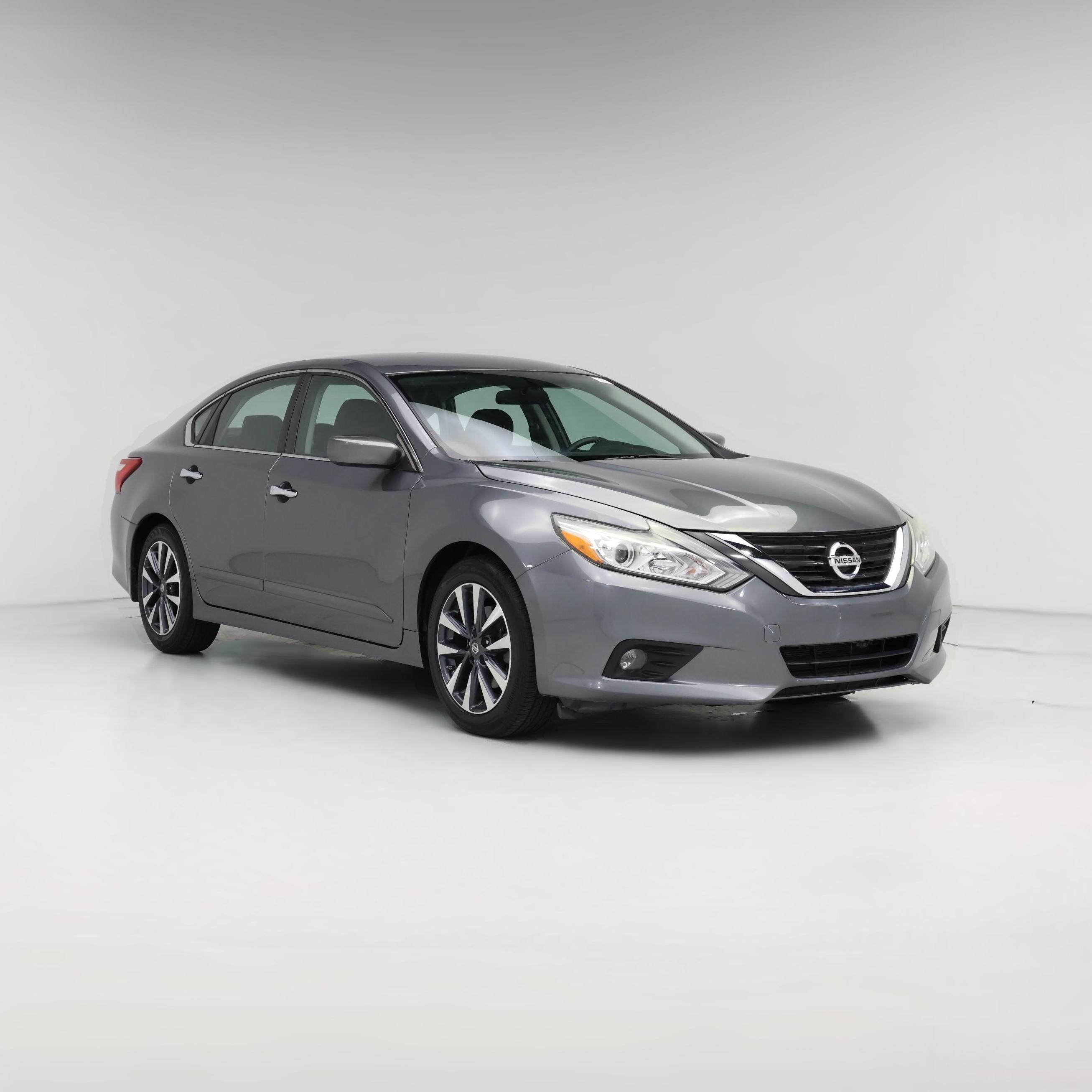 Thumbnail: 2016 Nissan Altima - 1