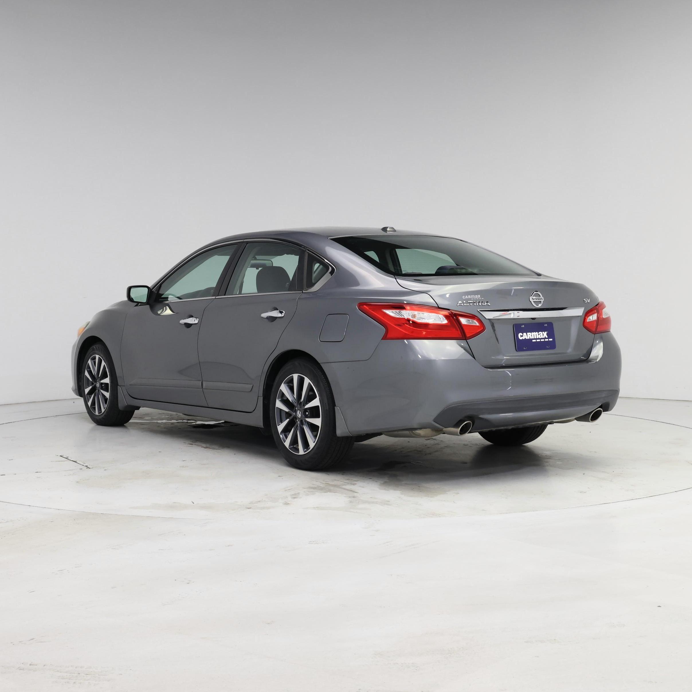 Thumbnail: 2016 Nissan Altima - 2