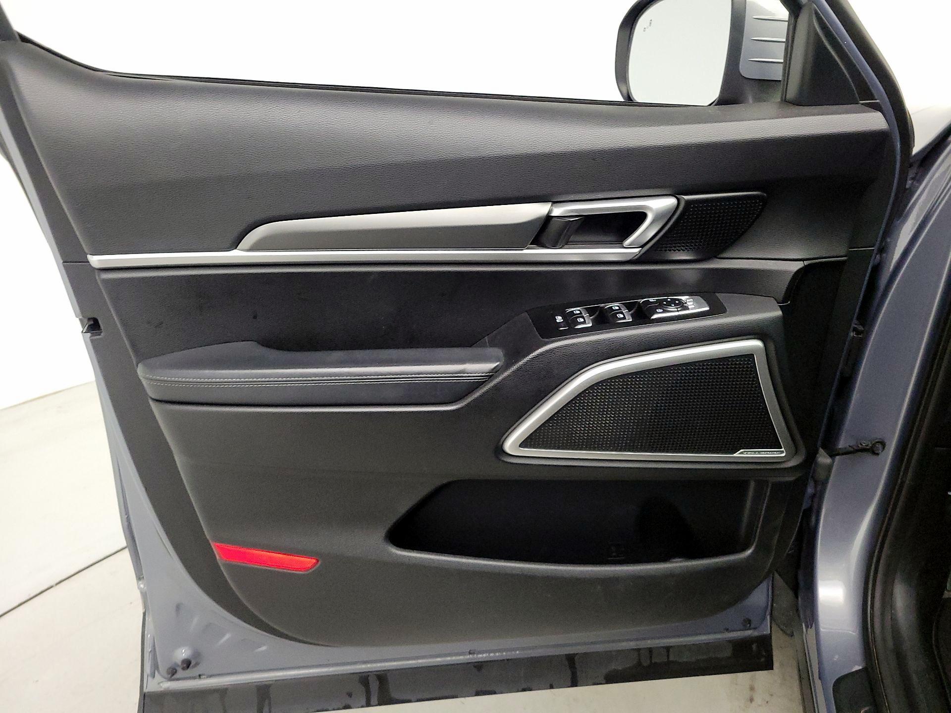 Thumbnail: 2020 Kia Telluride - 12