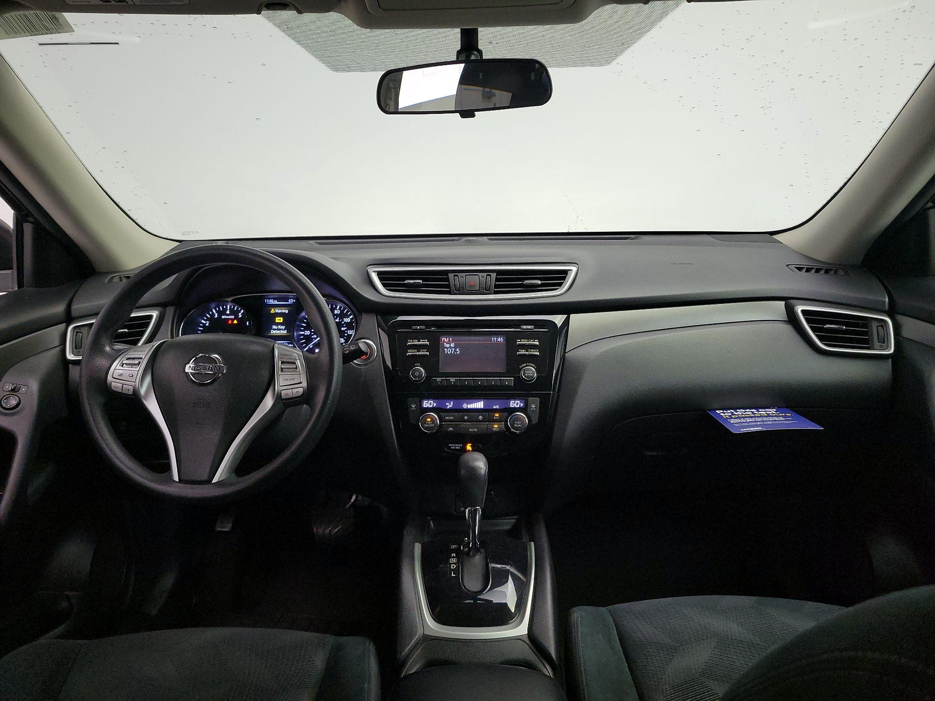Thumbnail: 2015 Nissan Rogue - 9