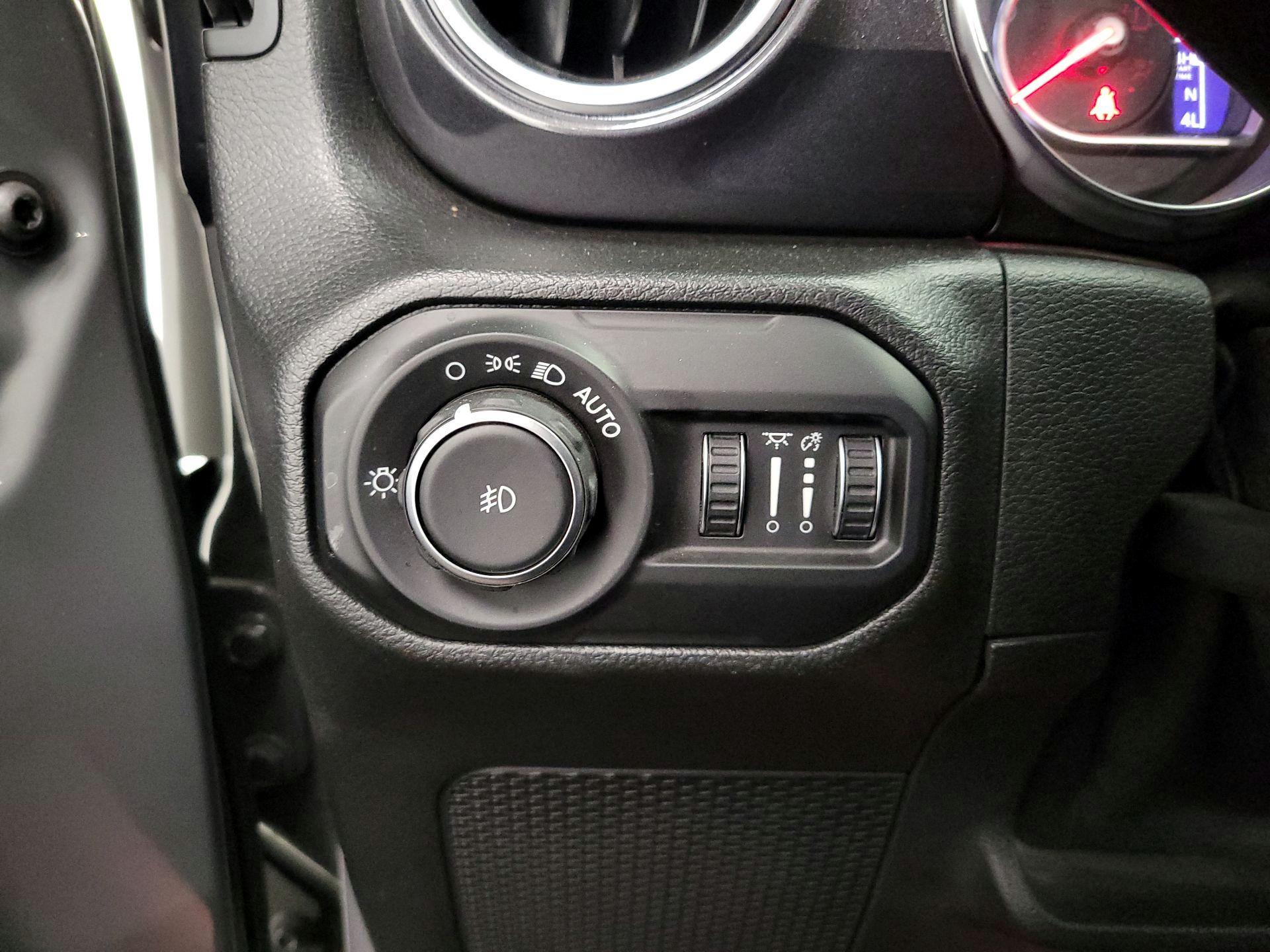 Thumbnail: 2021 Jeep Wrangler - 13
