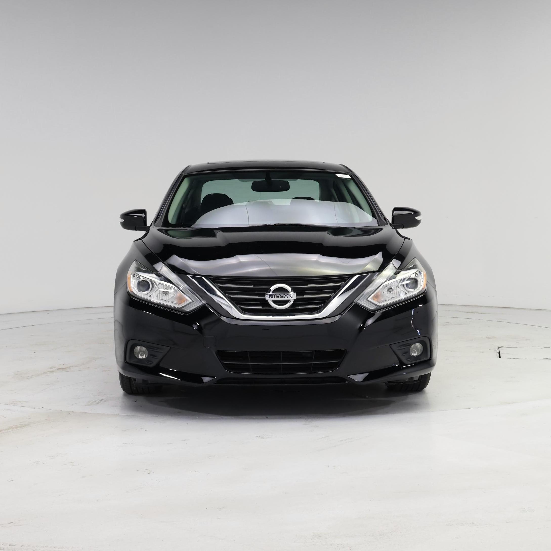 Thumbnail: 2017 Nissan Altima - 5