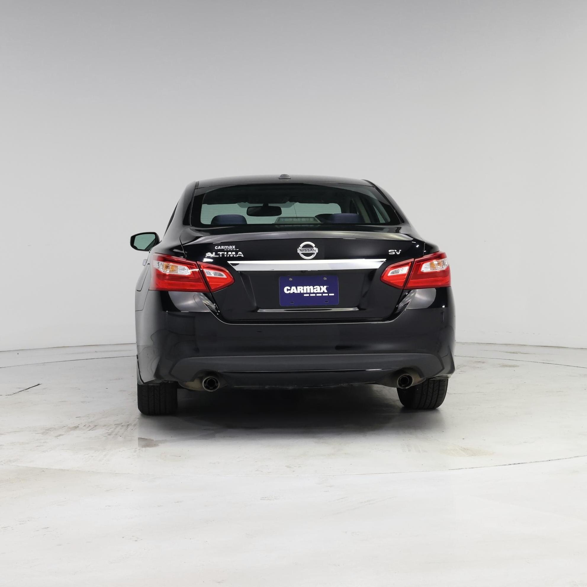 Thumbnail: 2017 Nissan Altima - 6