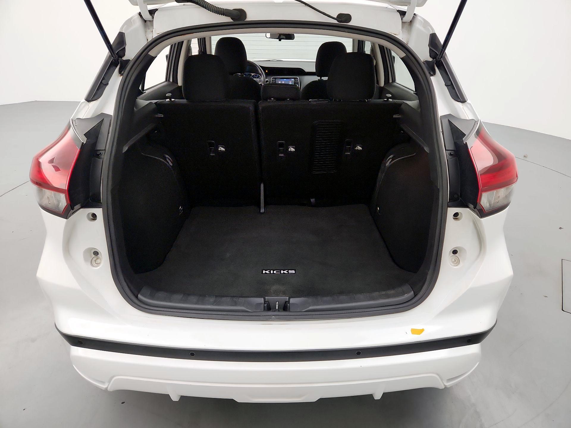 Thumbnail: 2021 Nissan Kicks - 20