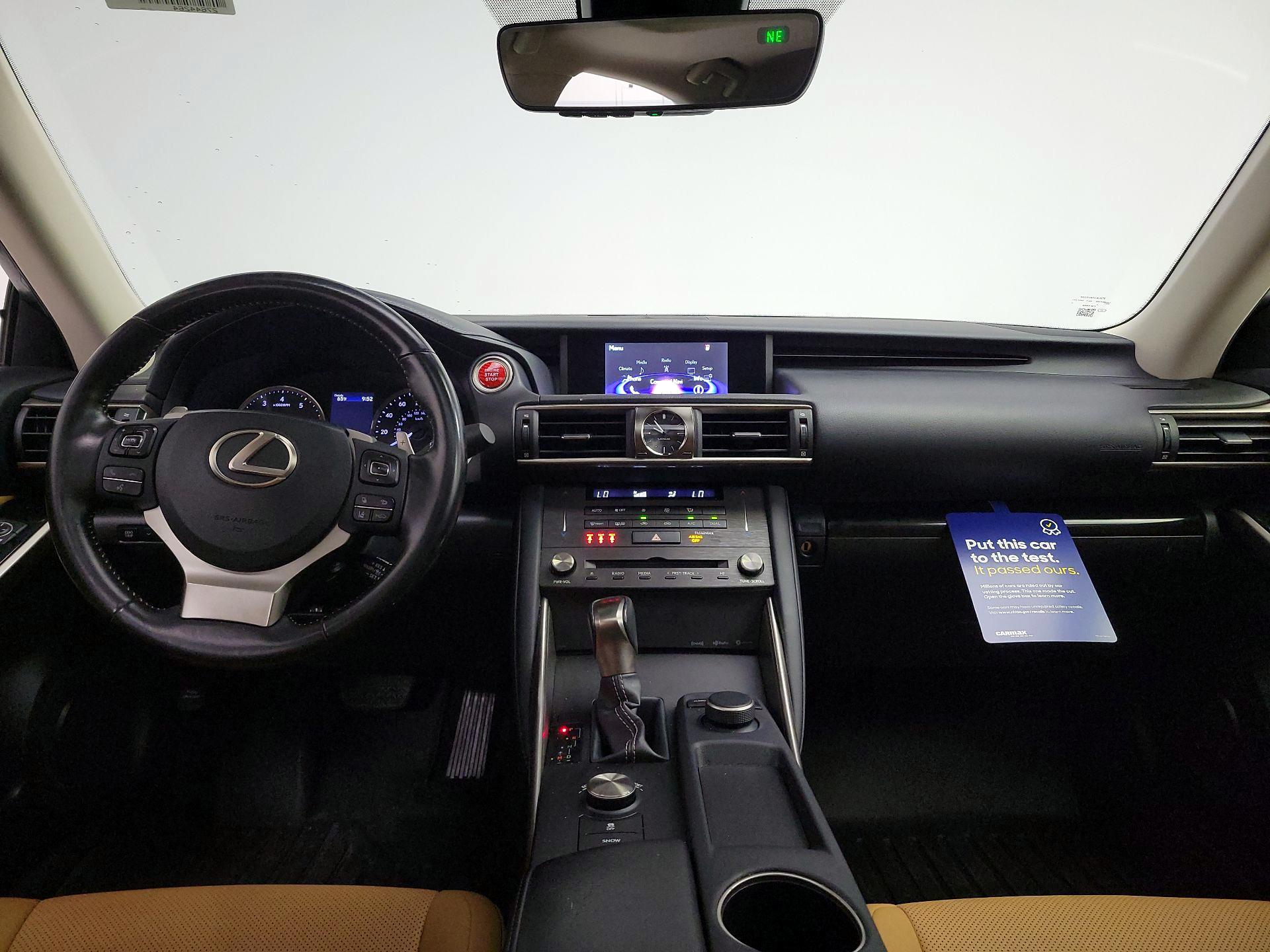 Thumbnail: 2020 Lexus IS - 9