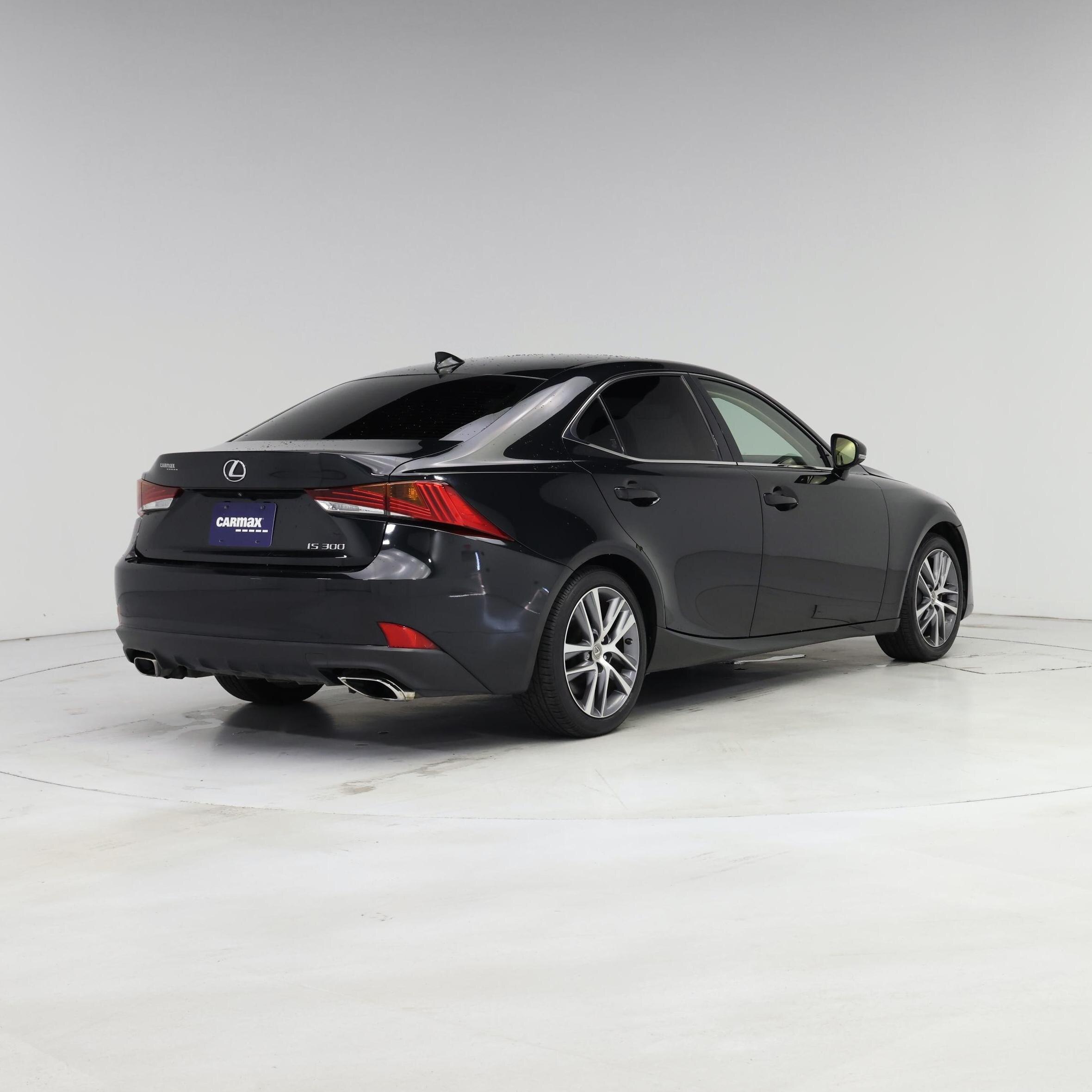 Thumbnail: 2020 Lexus IS - 8