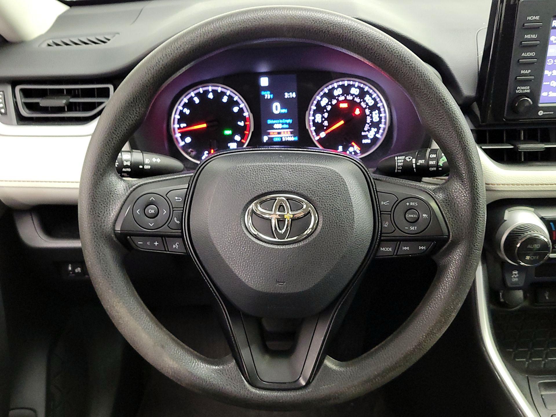 Thumbnail: 2021 Toyota RAV4 - 10
