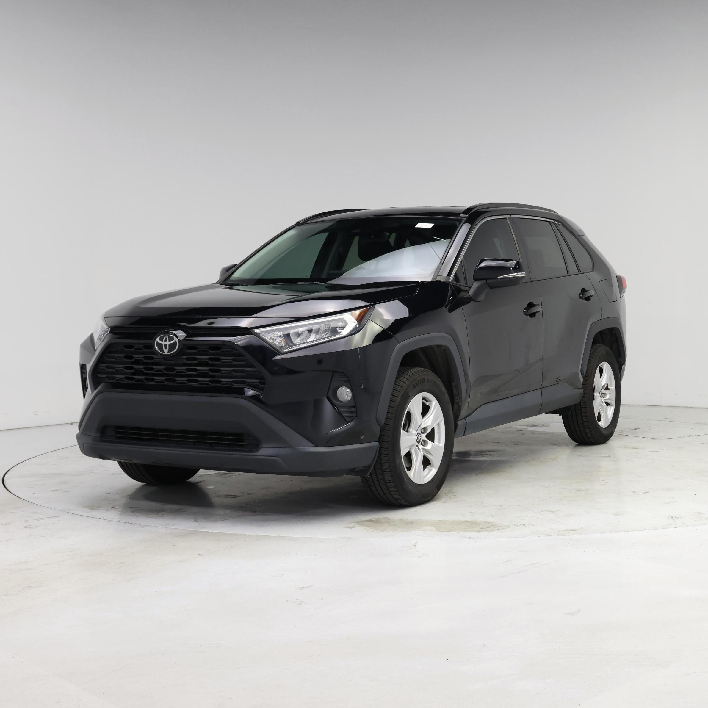 Thumbnail: 2021 Toyota RAV4 - 4