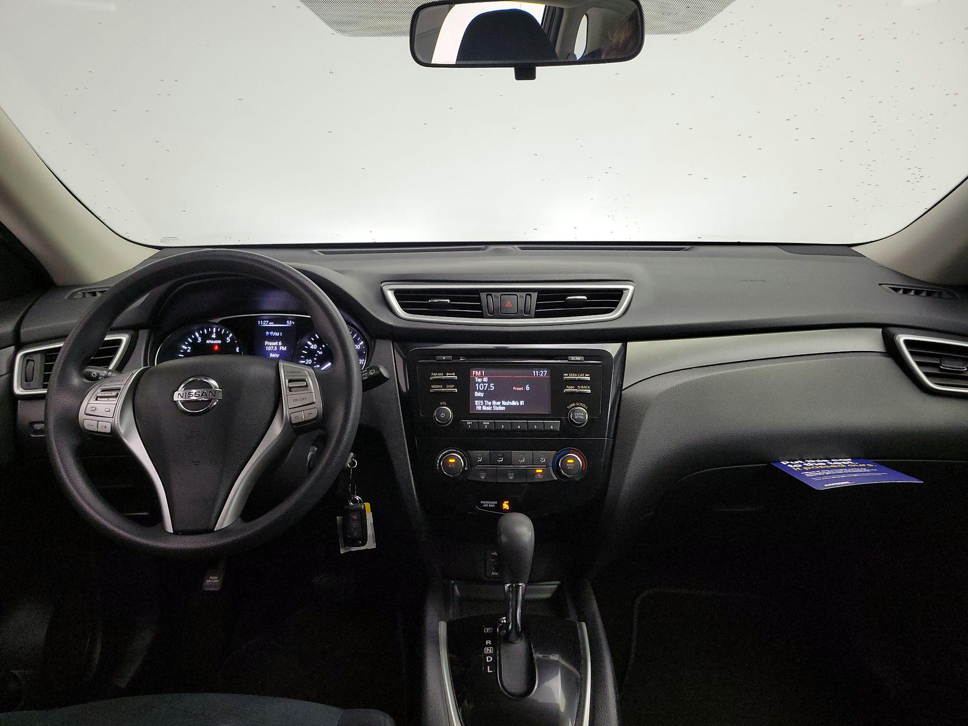 Thumbnail: 2016 Nissan Rogue - 9