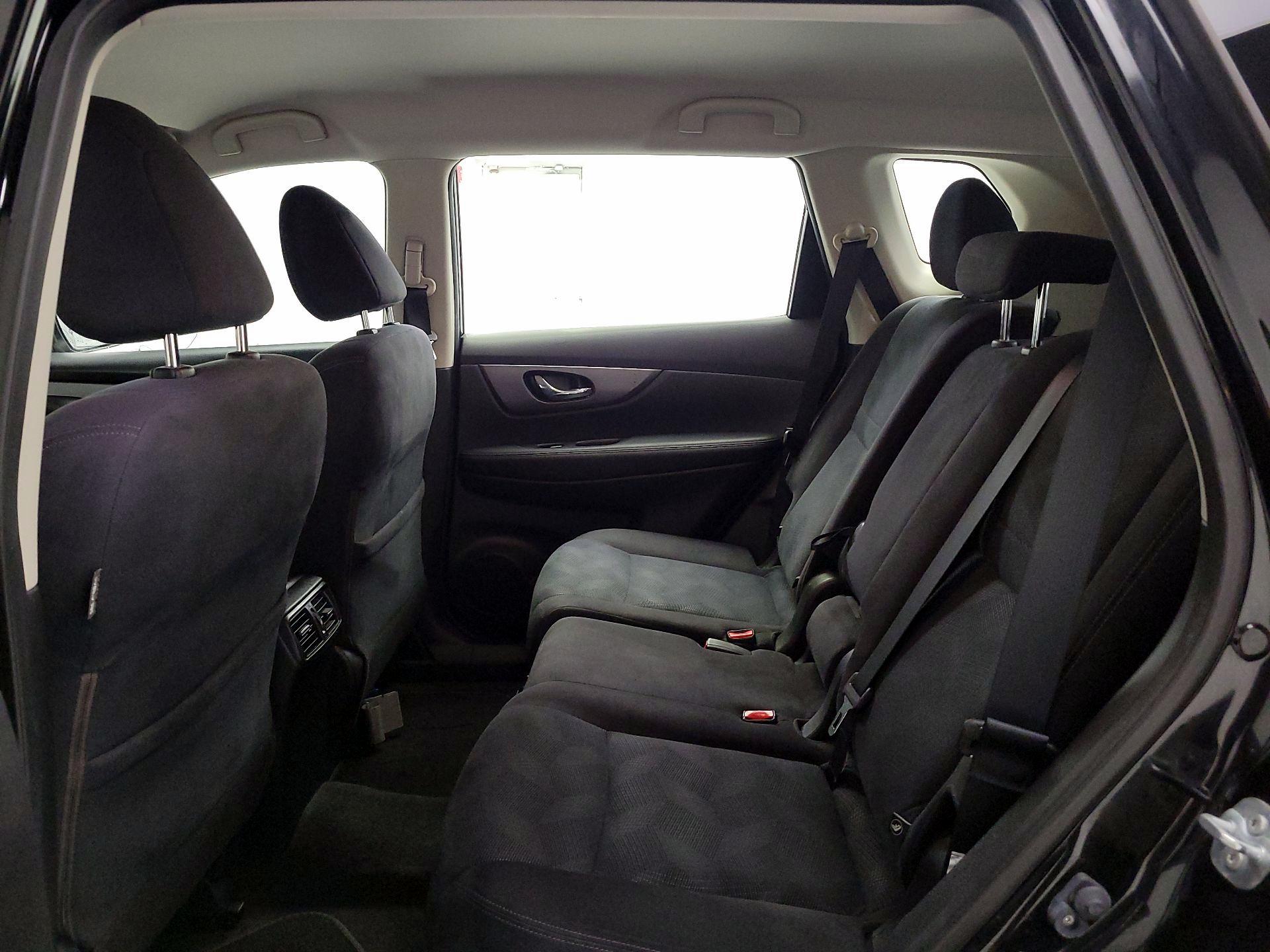 Thumbnail: 2016 Nissan Rogue - 19