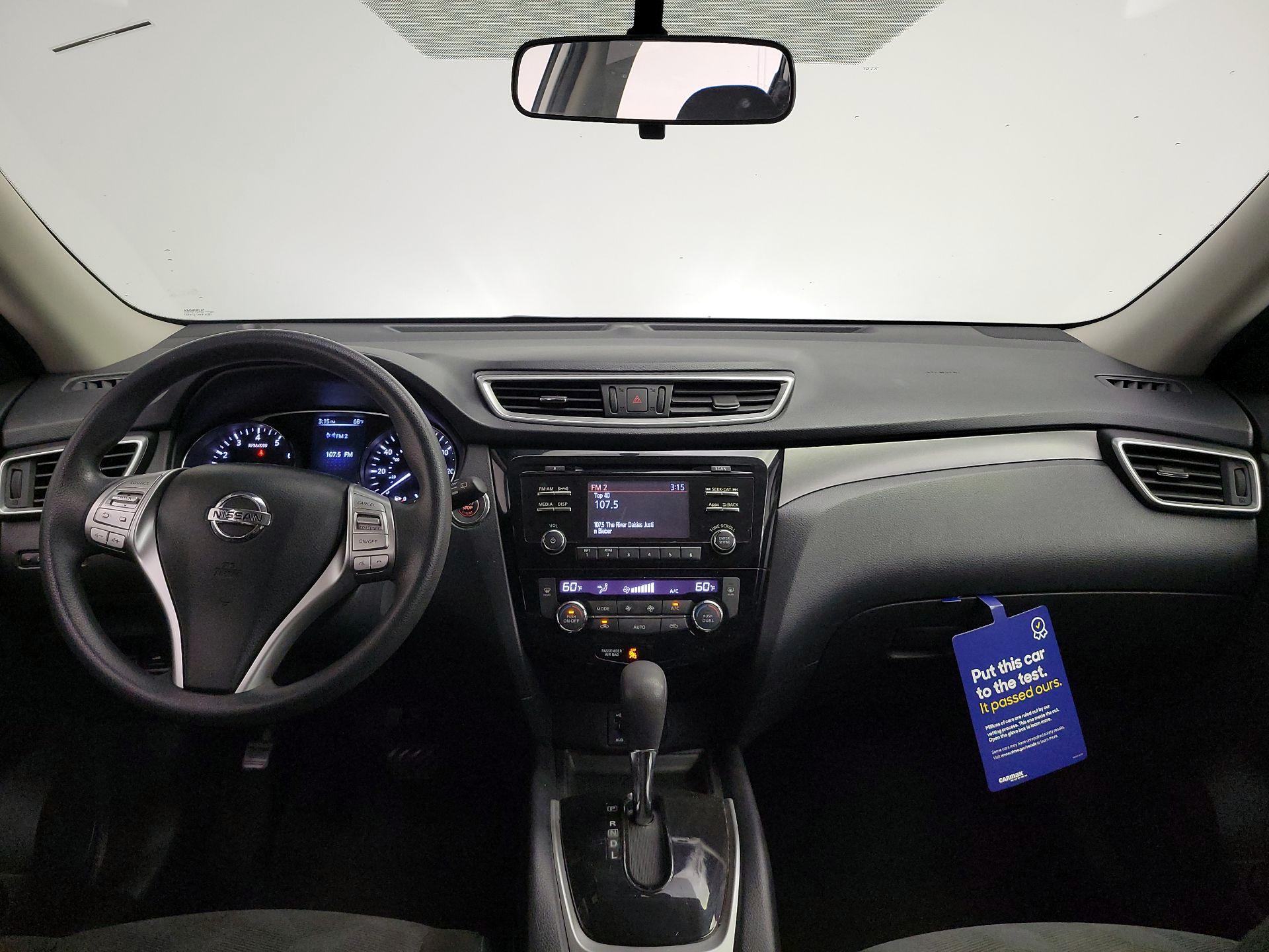 Thumbnail: 2015 Nissan Rogue - 9