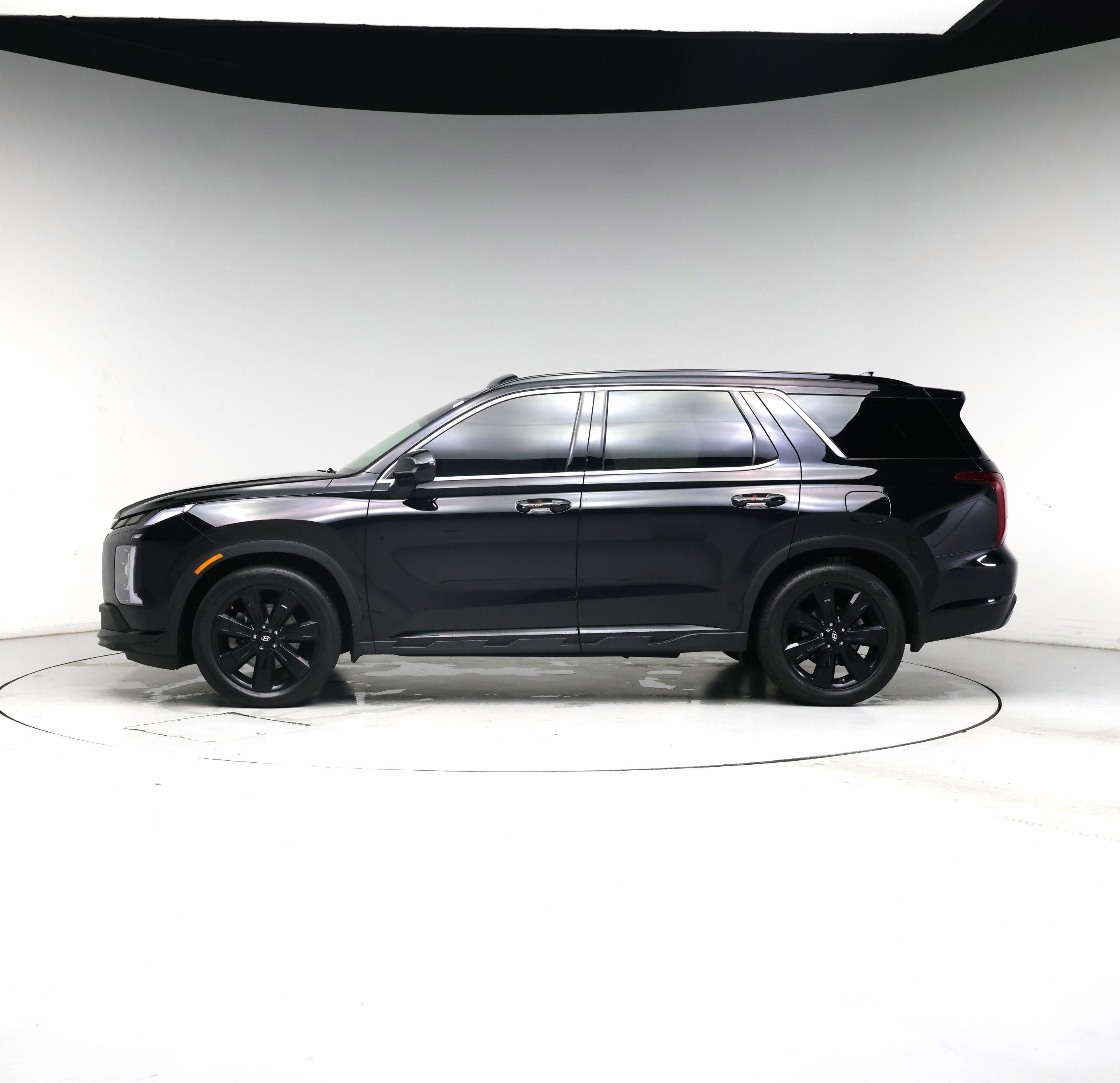 Thumbnail: 2023 Hyundai Palisade - 3