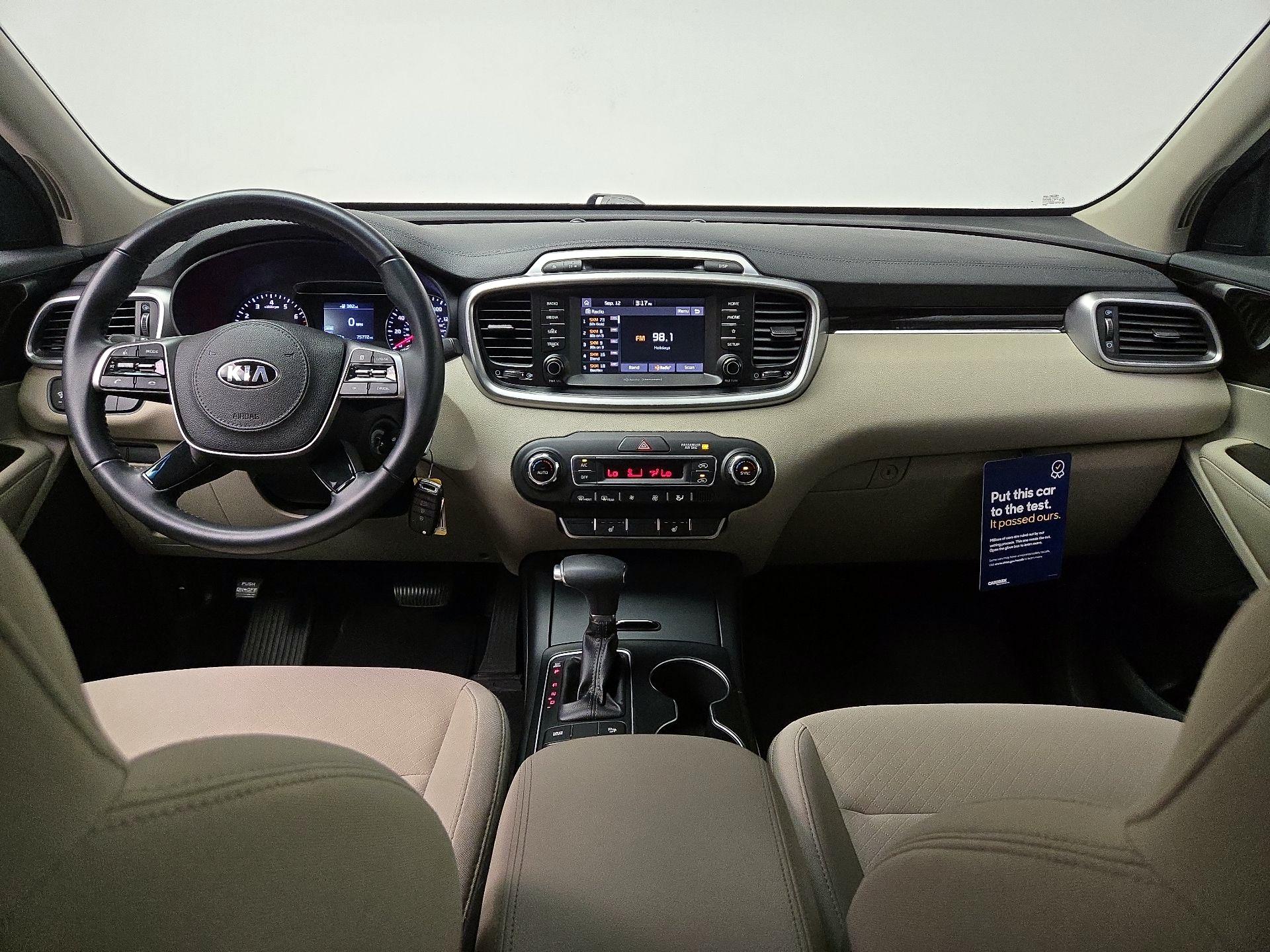 Thumbnail: 2019 Kia Sorento - 9