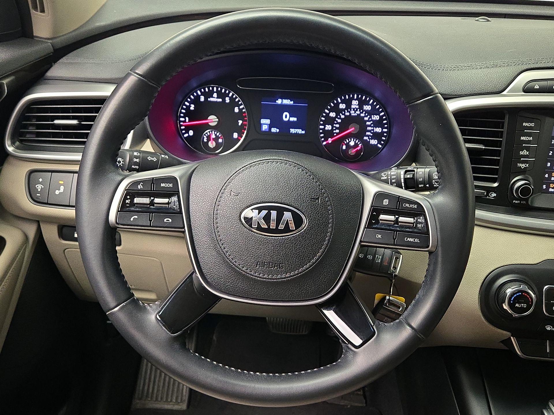 Thumbnail: 2019 Kia Sorento - 10