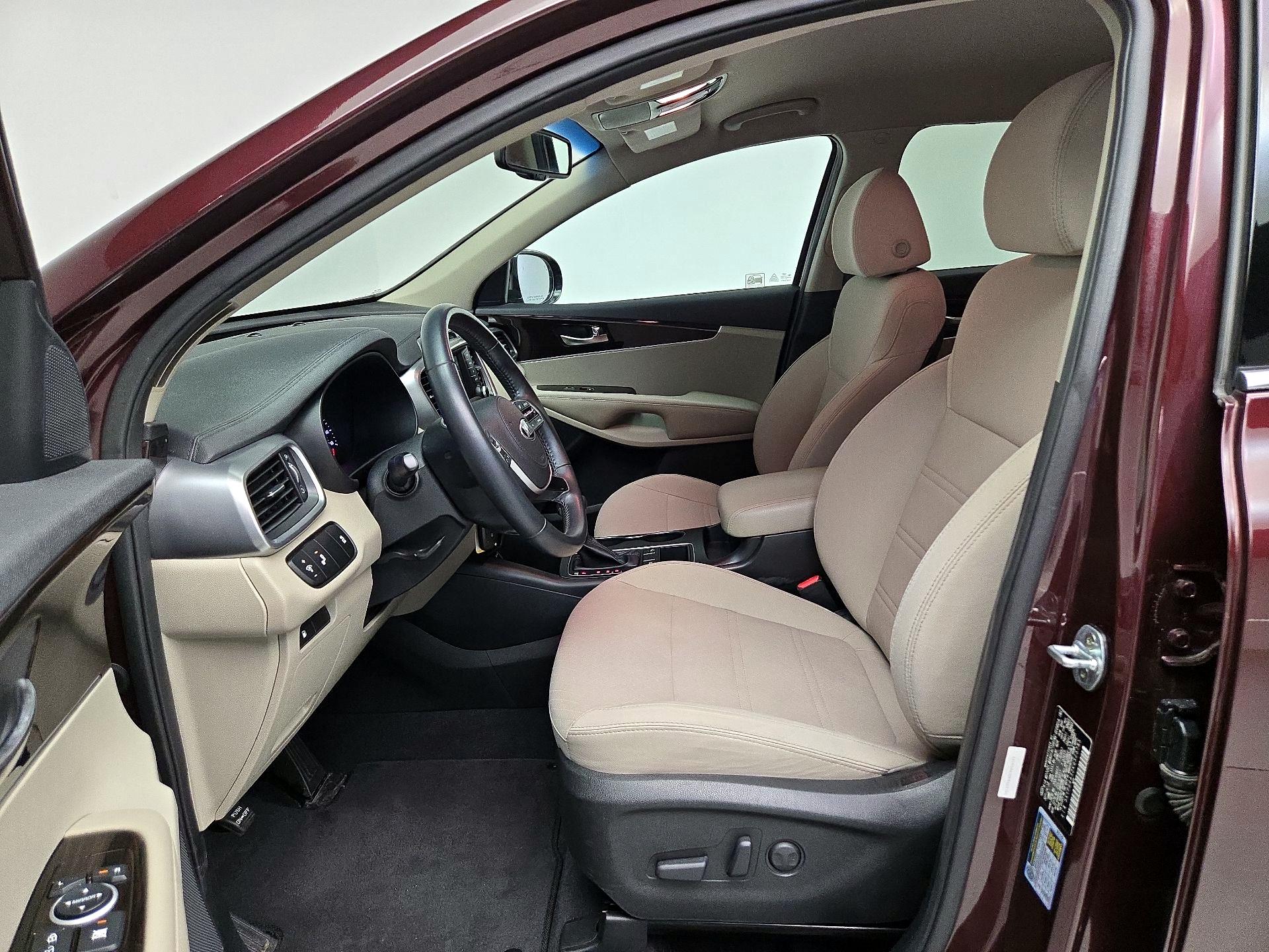 Thumbnail: 2019 Kia Sorento - 11