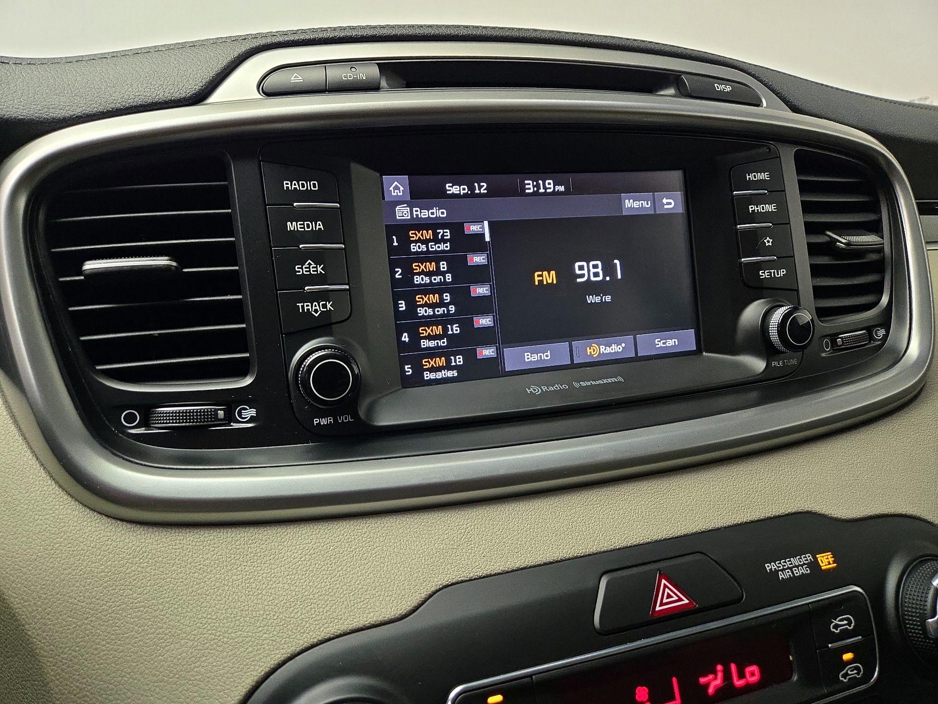 Thumbnail: 2019 Kia Sorento - 15
